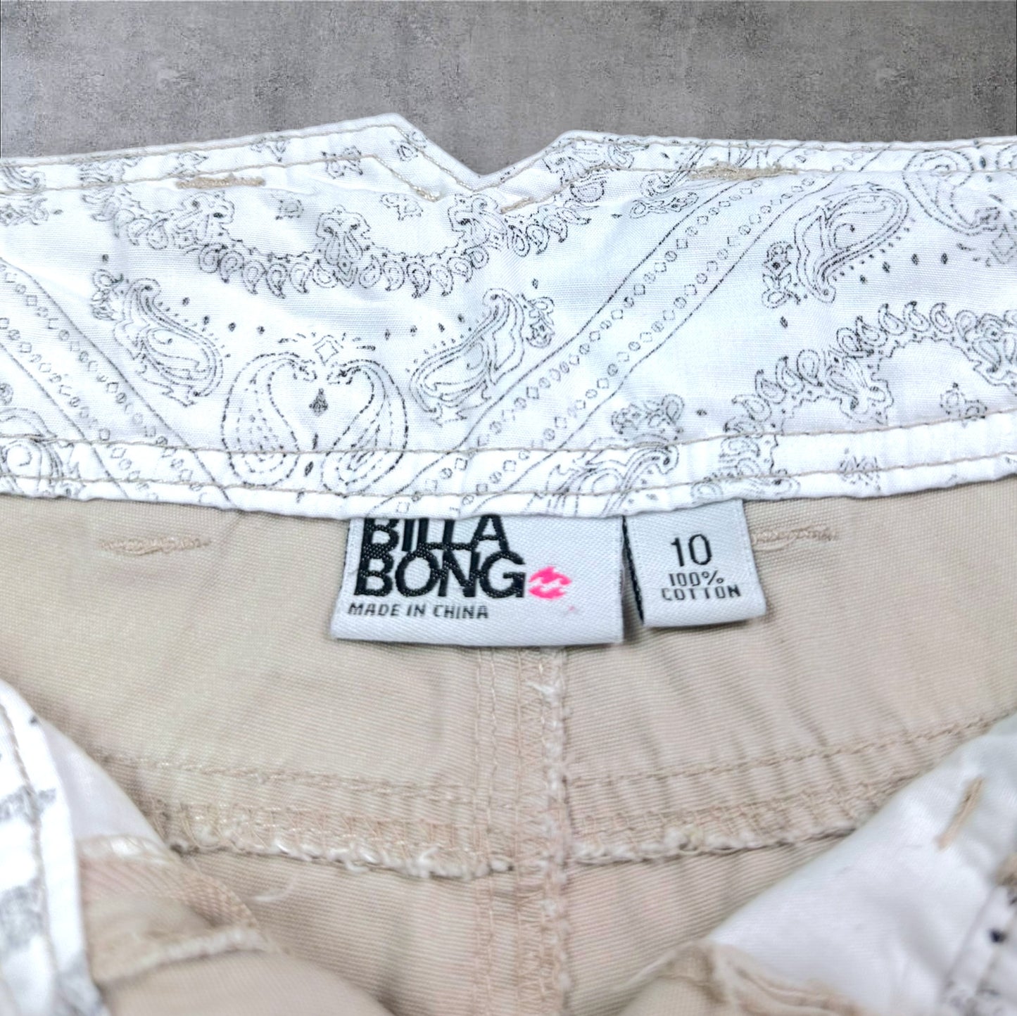 VINTAGE WMNS BILLABONG CARGO SHORTS - 10