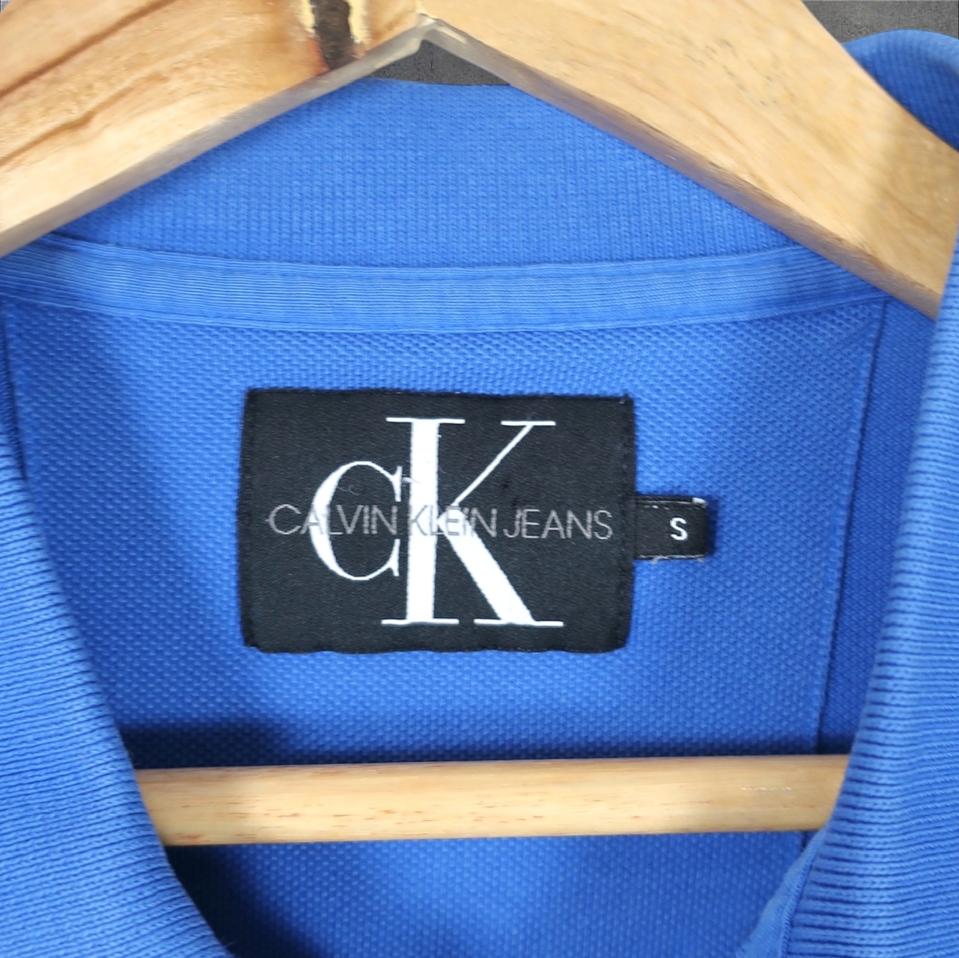 VINTAGE CALVIN KLEIN POLO SHIRT - S