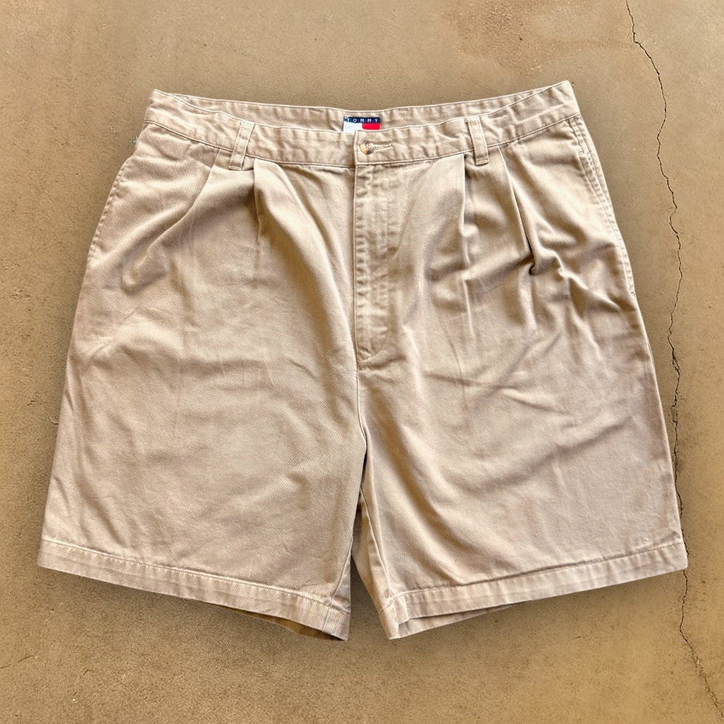 VINTAGE TOMMY HILFIGER TAILORED SHORTS - 38"