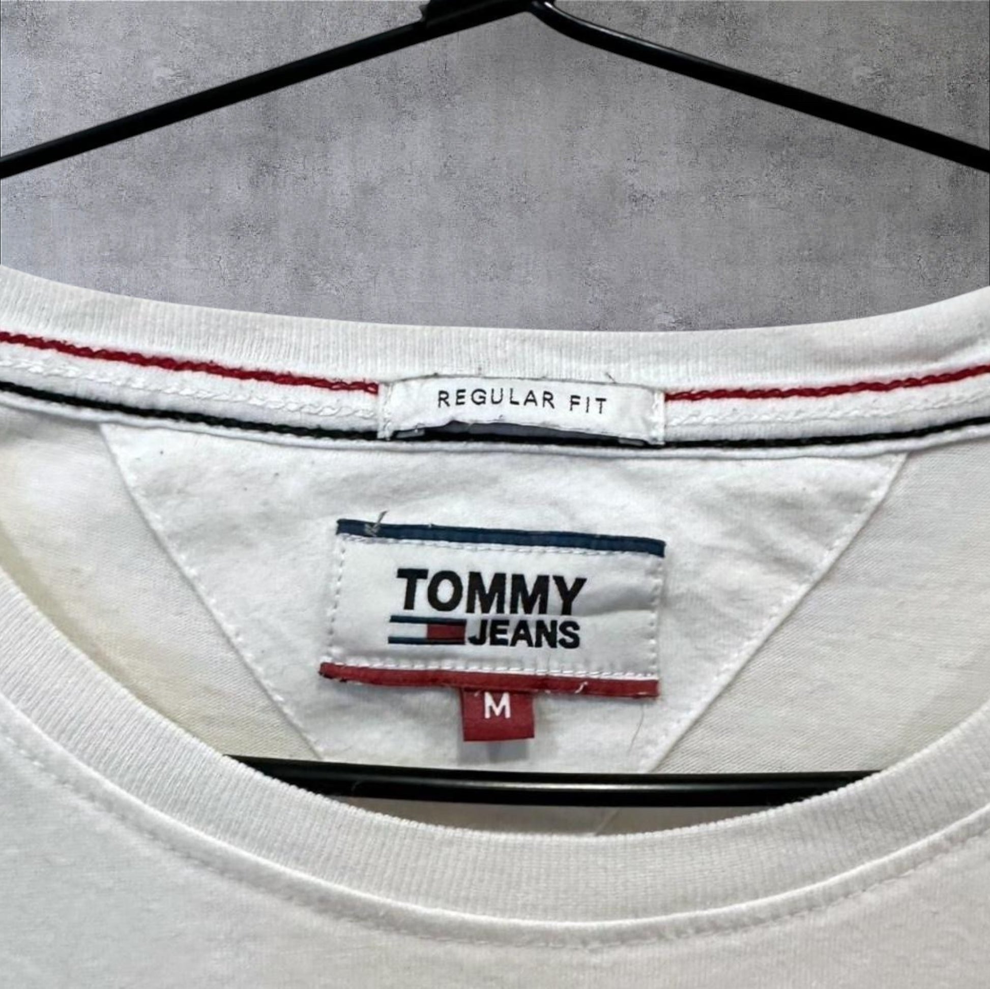 TOMMY HILFIGER T-SHIRT - S/M