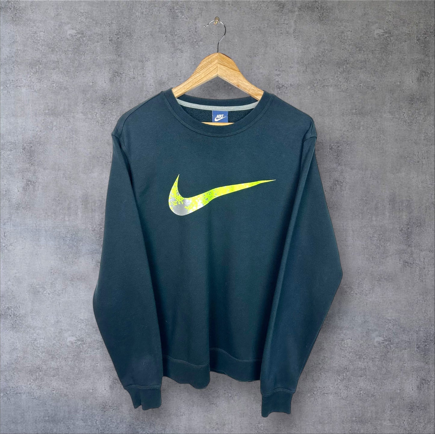VINTAGE NIKE SWEATER - L
