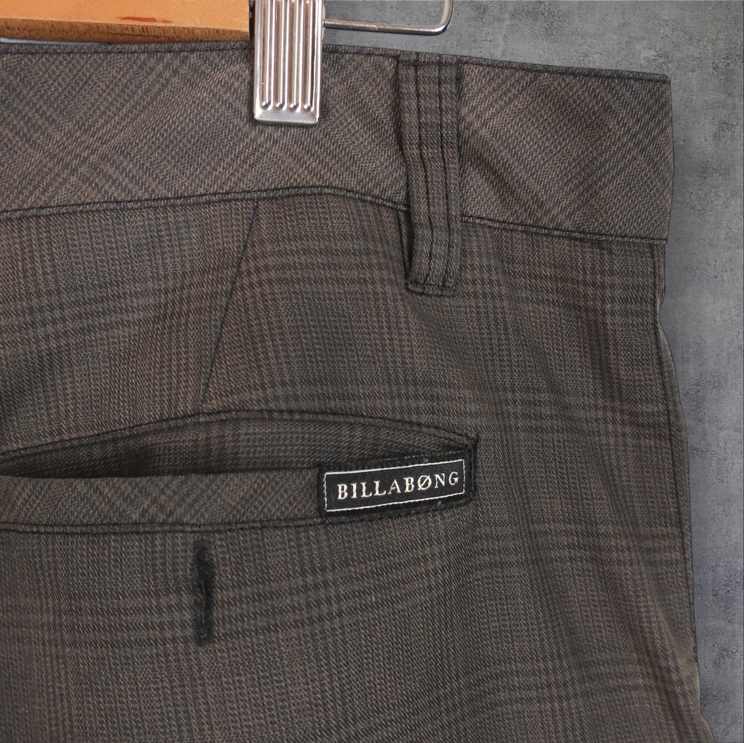 VINTAGE BILLABONG SHORTS - 36"