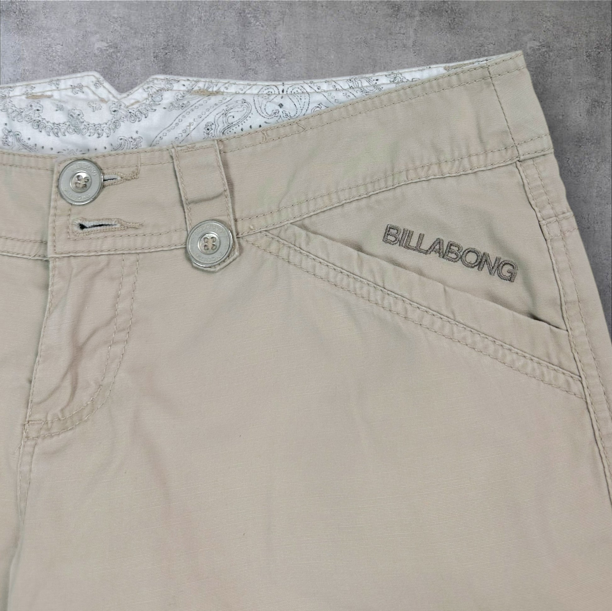 VINTAGE WMNS BILLABONG CARGO SHORTS - 10