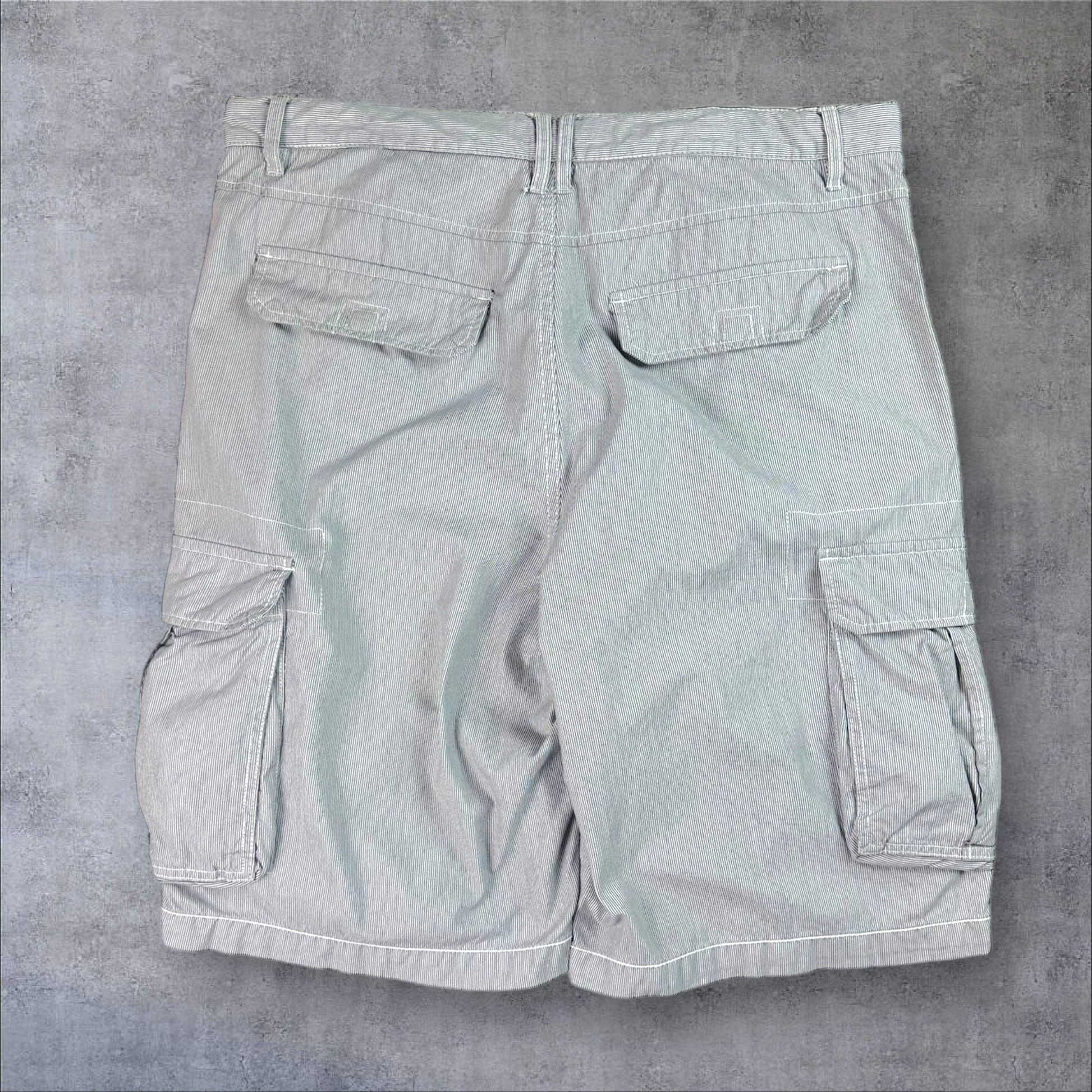 VINTAGE JUST JEANS CARGO SHORTS - 36"