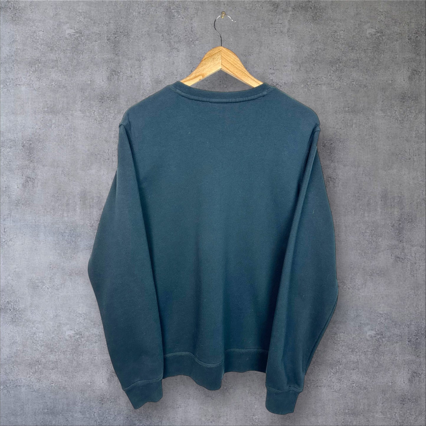 VINTAGE NIKE SWEATER - L