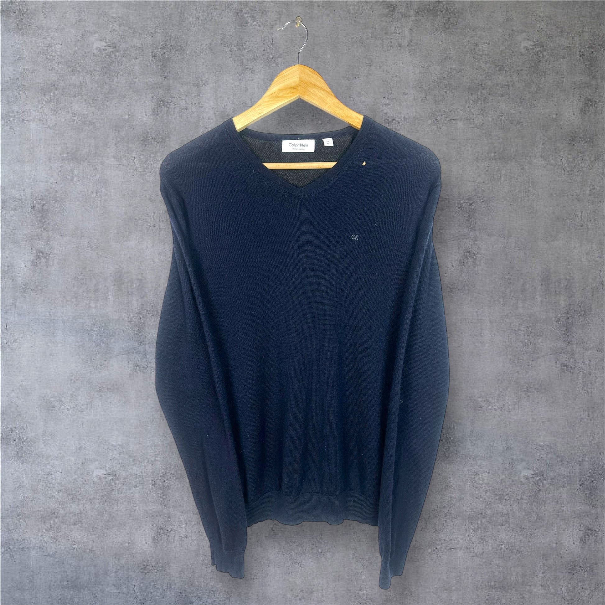 VINTAGE CALVIN KLEIN KNIT SWEATER - M