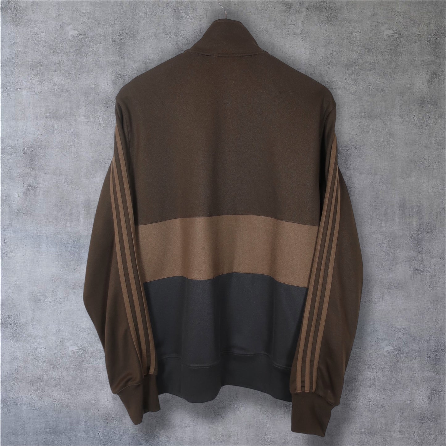 VINTAGE ADIDAS JACKET - L