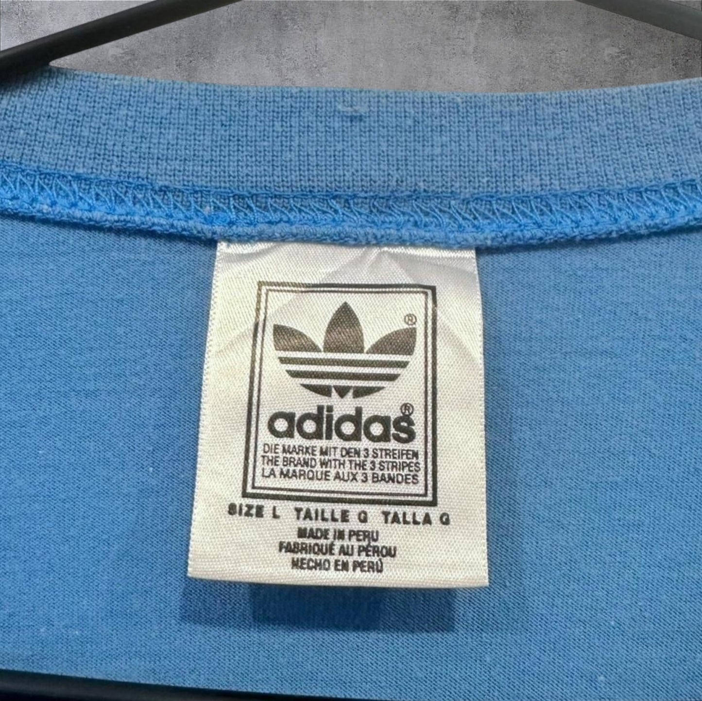 VINTAGE ADIDAS T-SHIRT - L