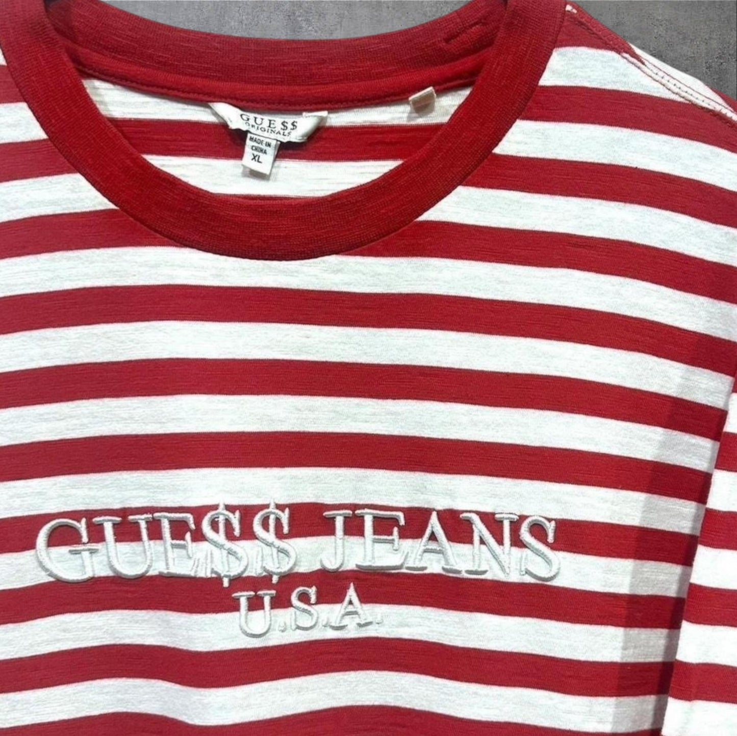 VINTAGE GUESS T-SHIRT - XL