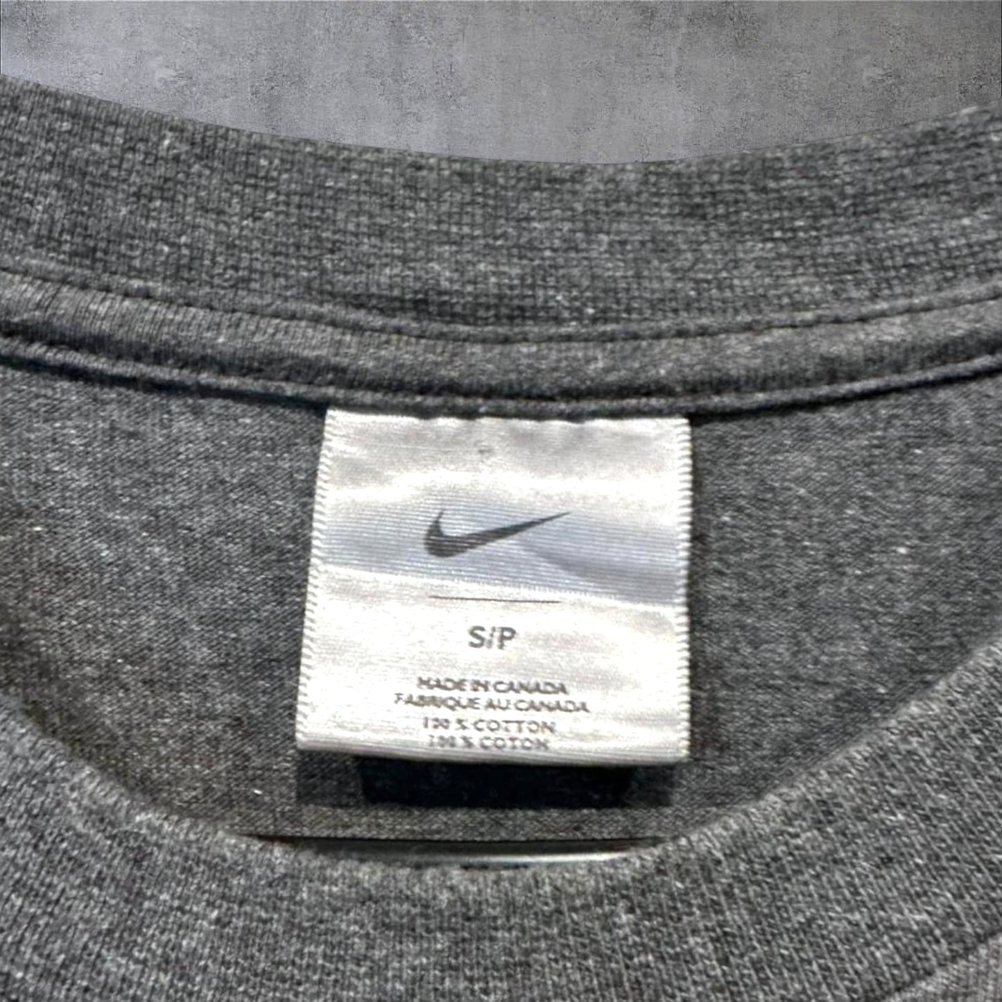 VINTAGE NIKE T-SHIRT - S/M