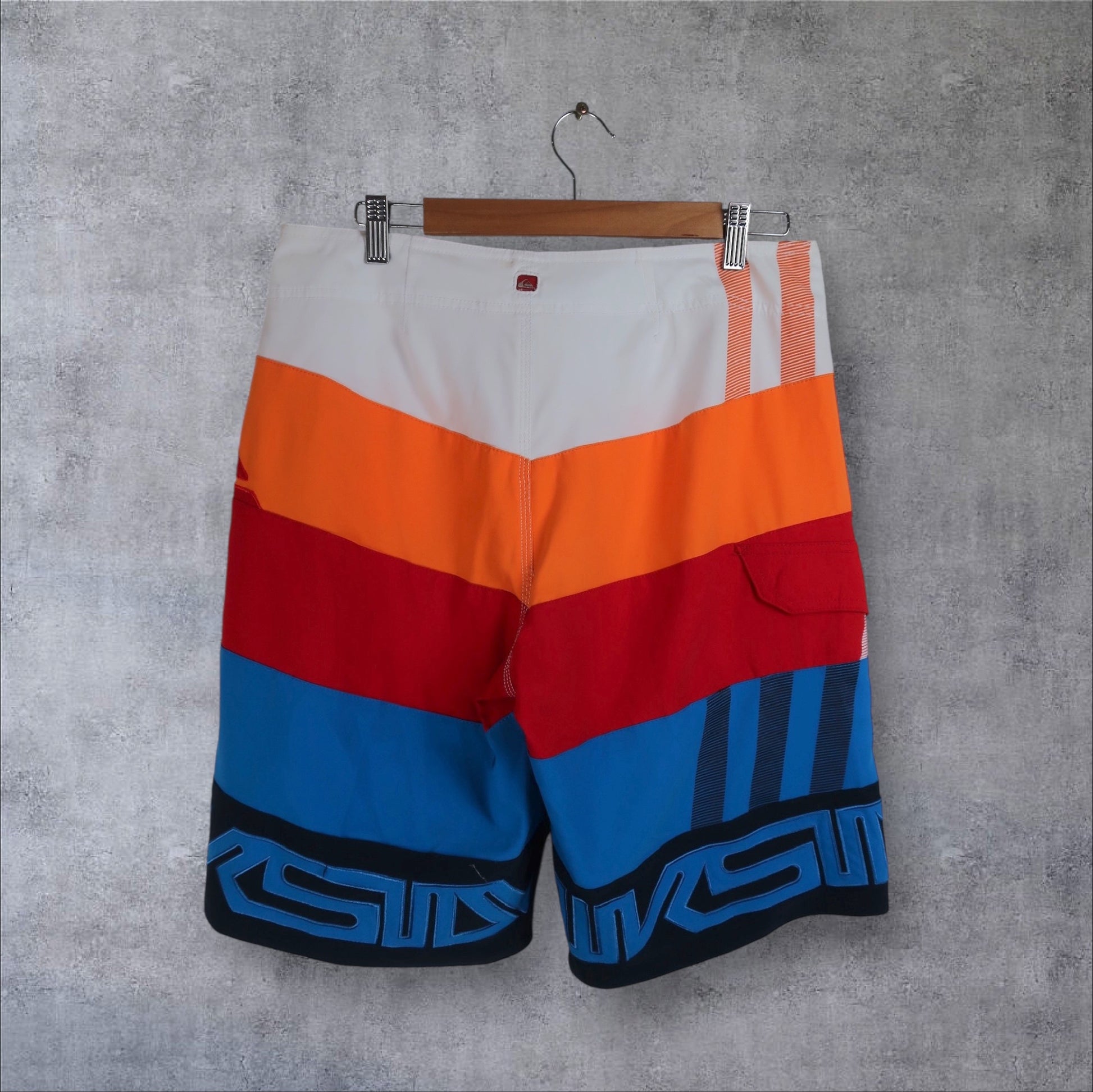 VINTAGE QUIKSILVER BOARD SHORTS - 32"