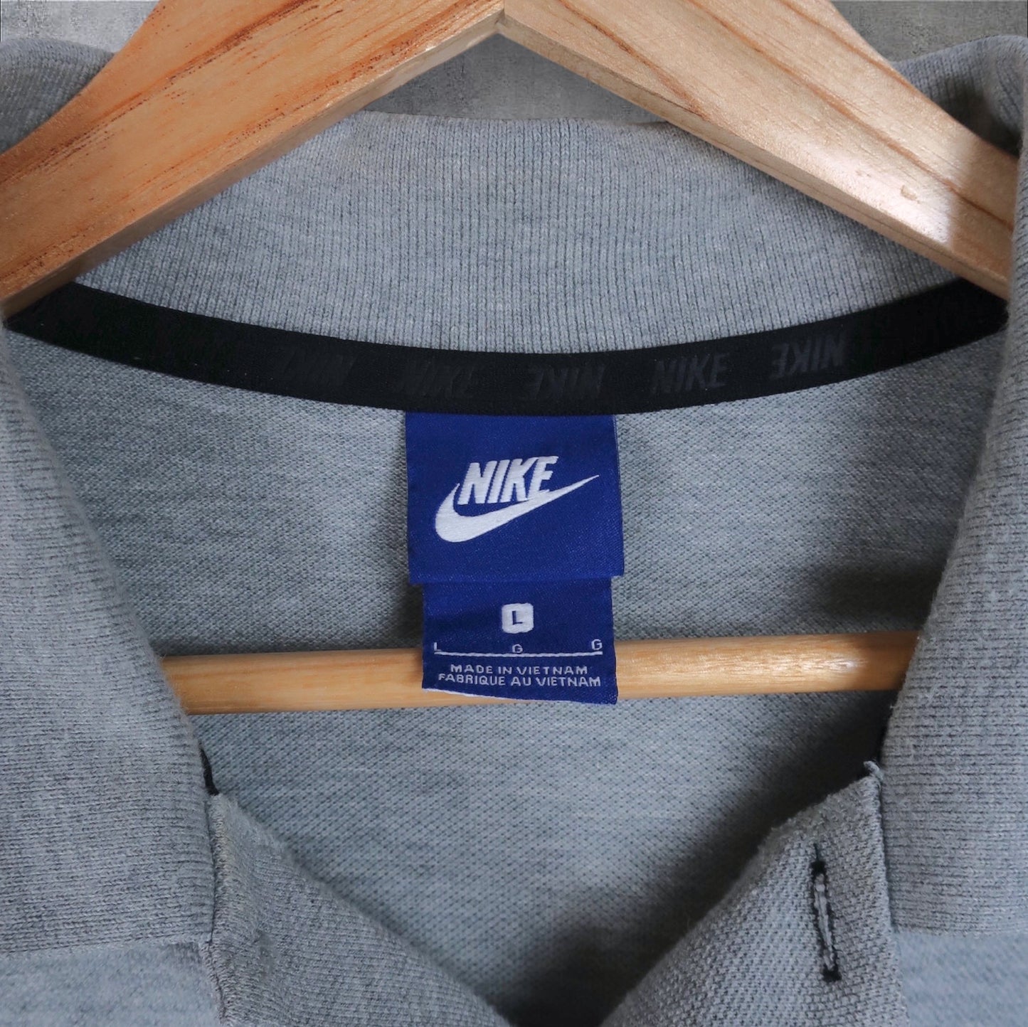 VINTAGE NIKE POLO SHIRT - L