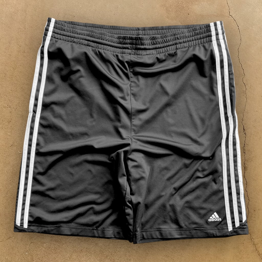 VINTAGE ADIDAS TRACK SHORTS - XL