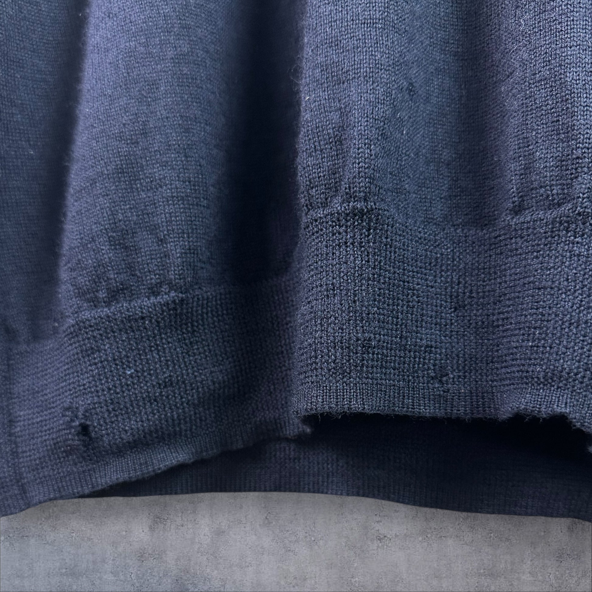 VINTAGE CALVIN KLEIN KNIT SWEATER - M