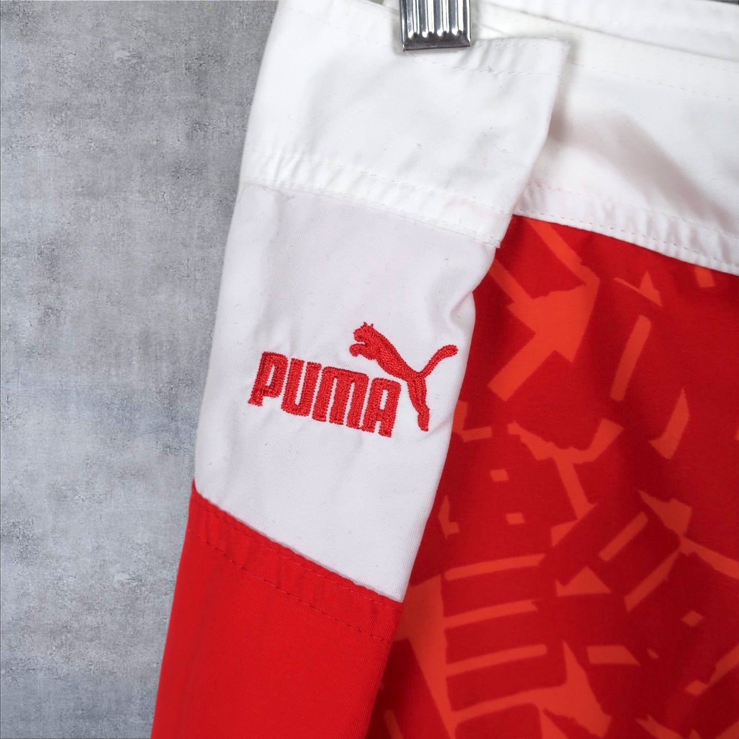 VINTAGE PUMA BOARD SHORTS - L