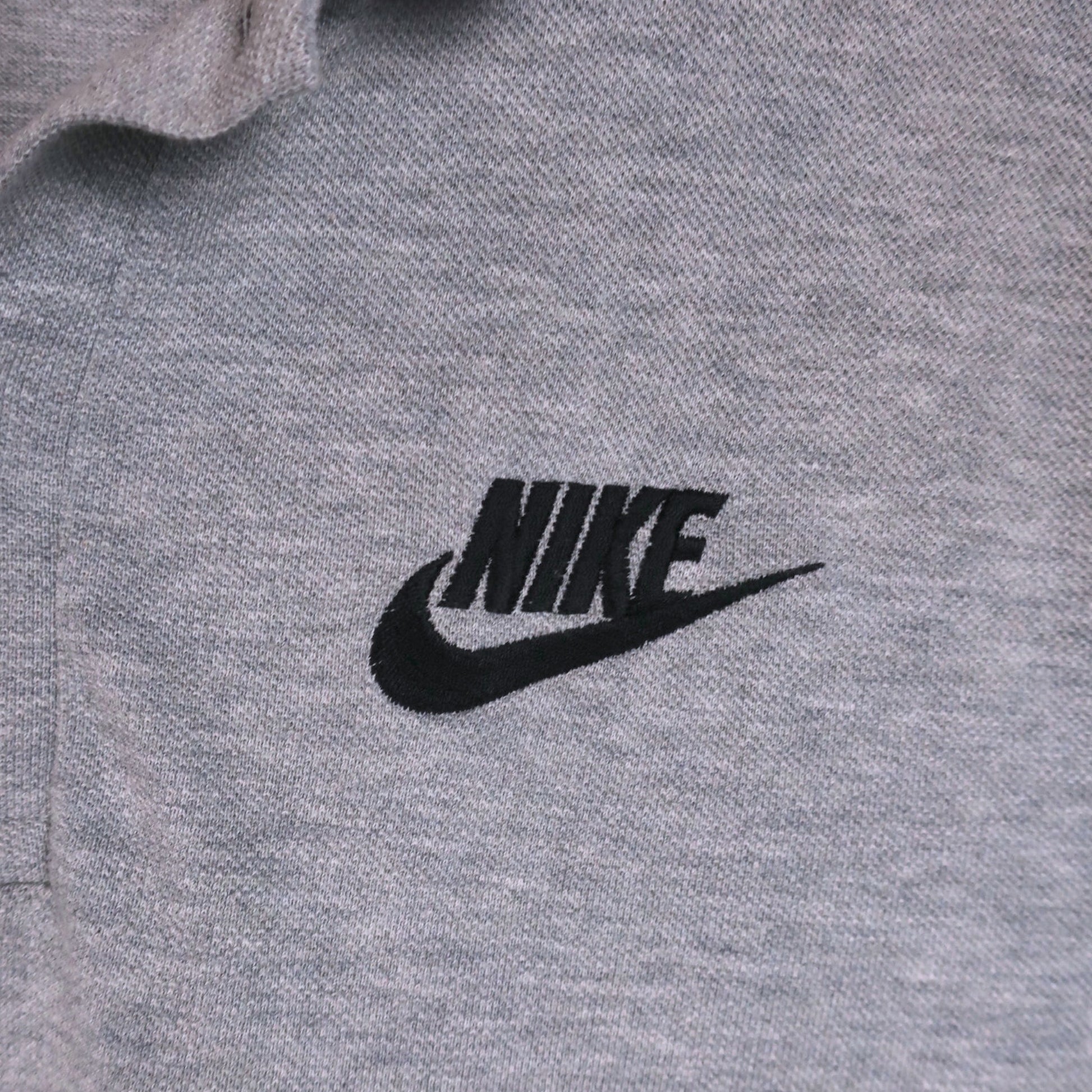 VINTAGE NIKE POLO SHIRT - L