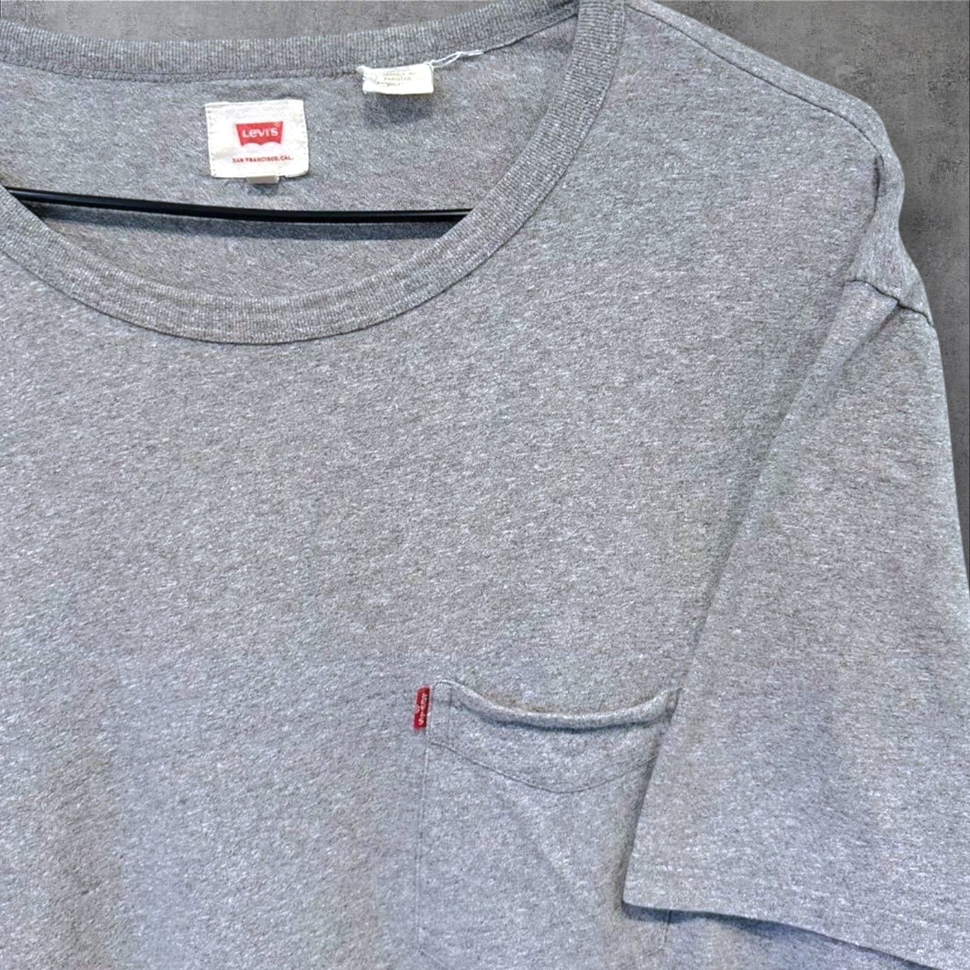 VINTAGE LEVI'S T-SHIRT - XL