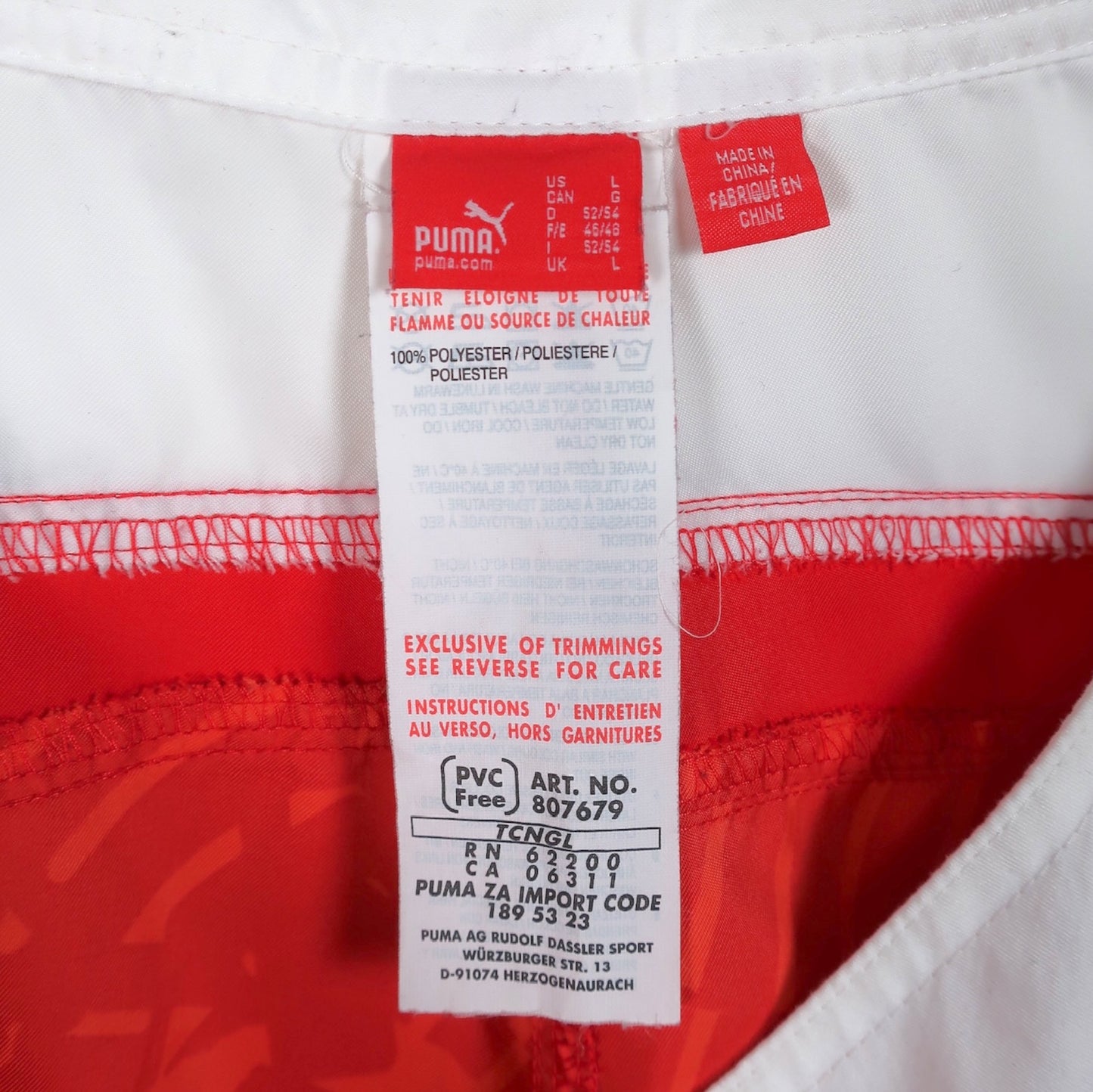 VINTAGE PUMA BOARD SHORTS - L