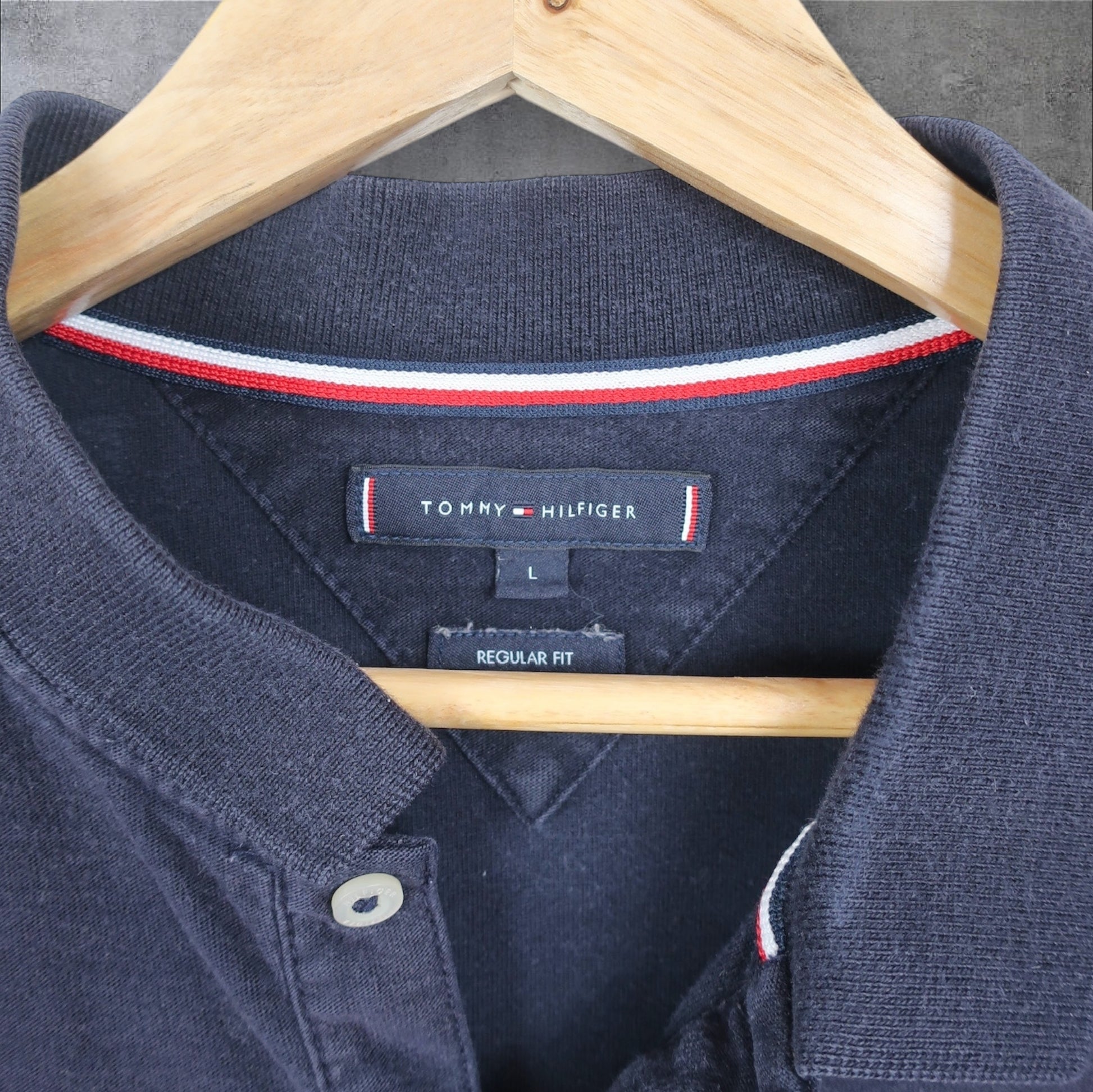 VINTAGE TOMMY HILFIGER POLO SHIRT - L