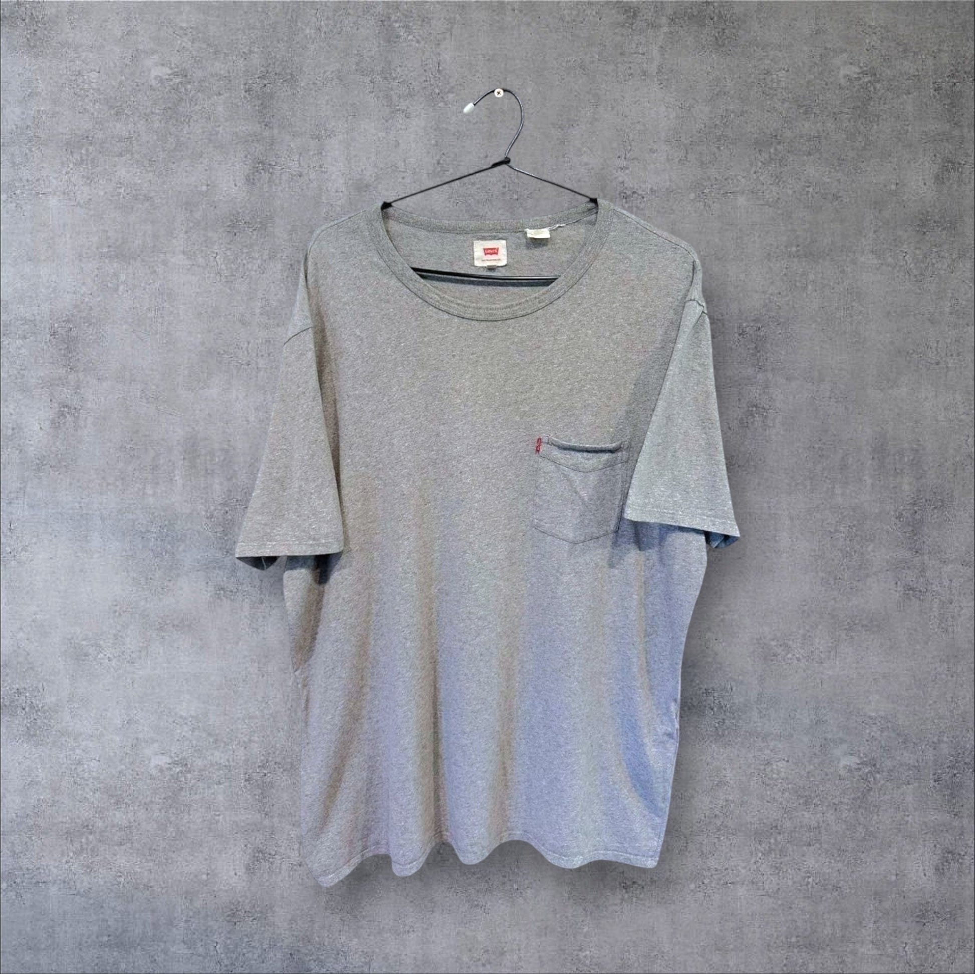 VINTAGE LEVI'S T-SHIRT - XL