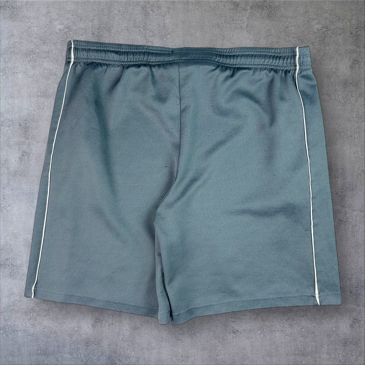 VINTAGE REEBOK TRACK SHORTS - L/XL