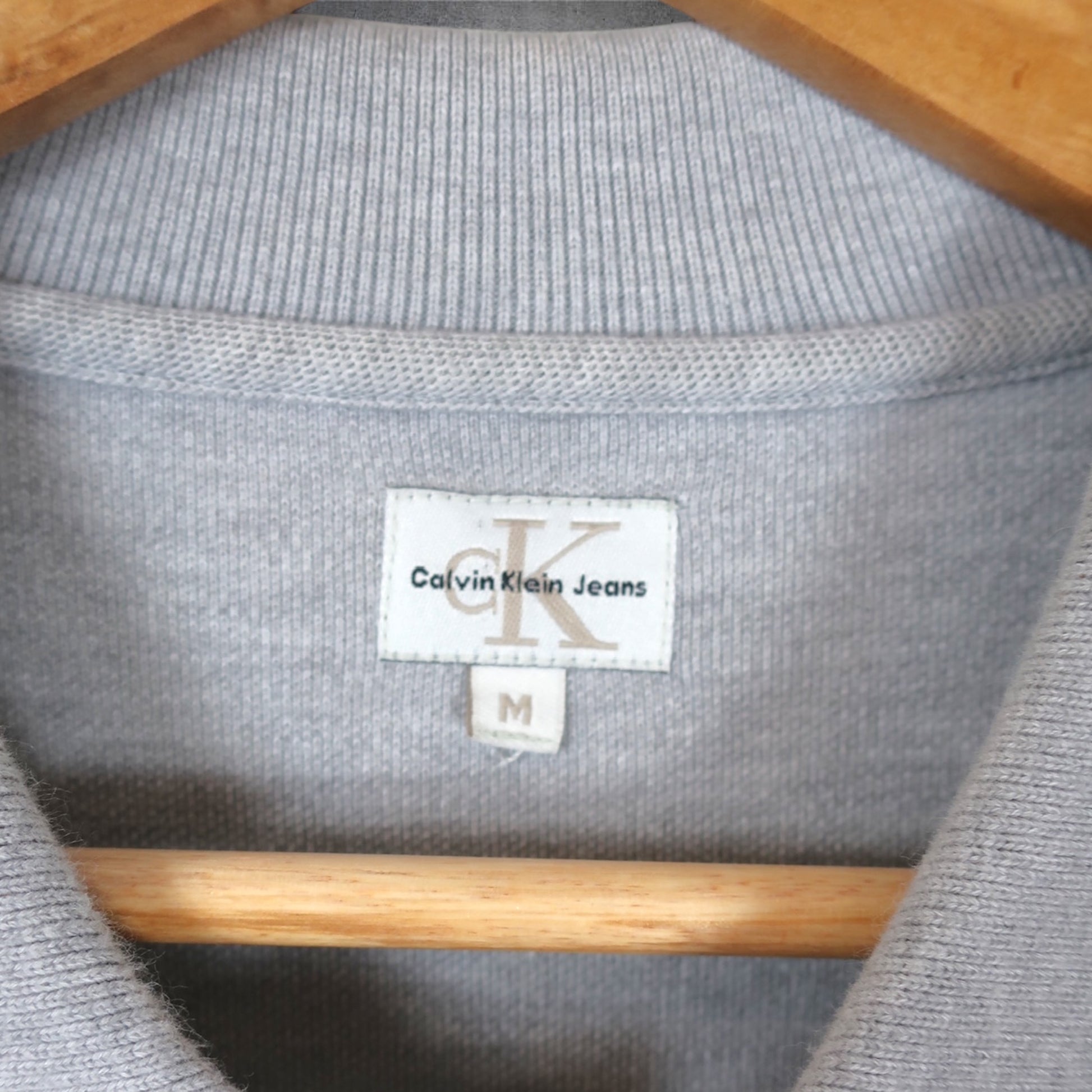 VINTAGE CALVIN KLEIN POLO SHIRT - M
