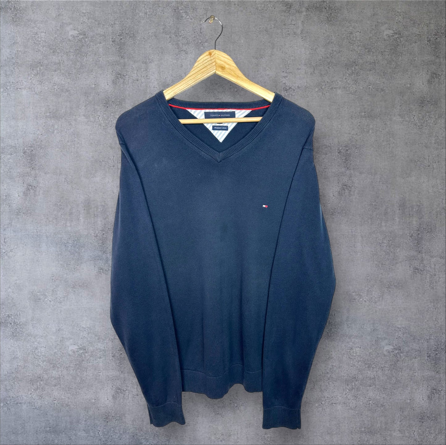 VINTAGE TOMMY HILFIGER KNIT SWEATER - L/XL