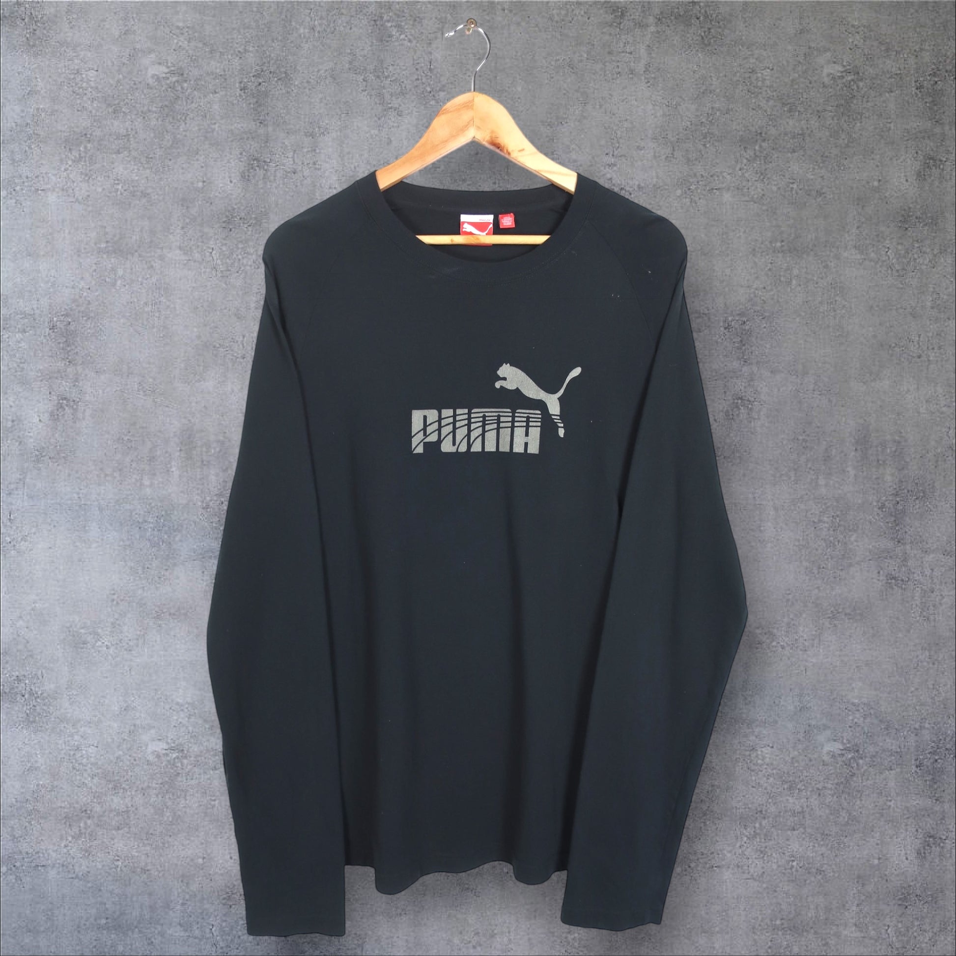 VINTAGE LONG-SLEEVE PUMA T-SHIRT - L
