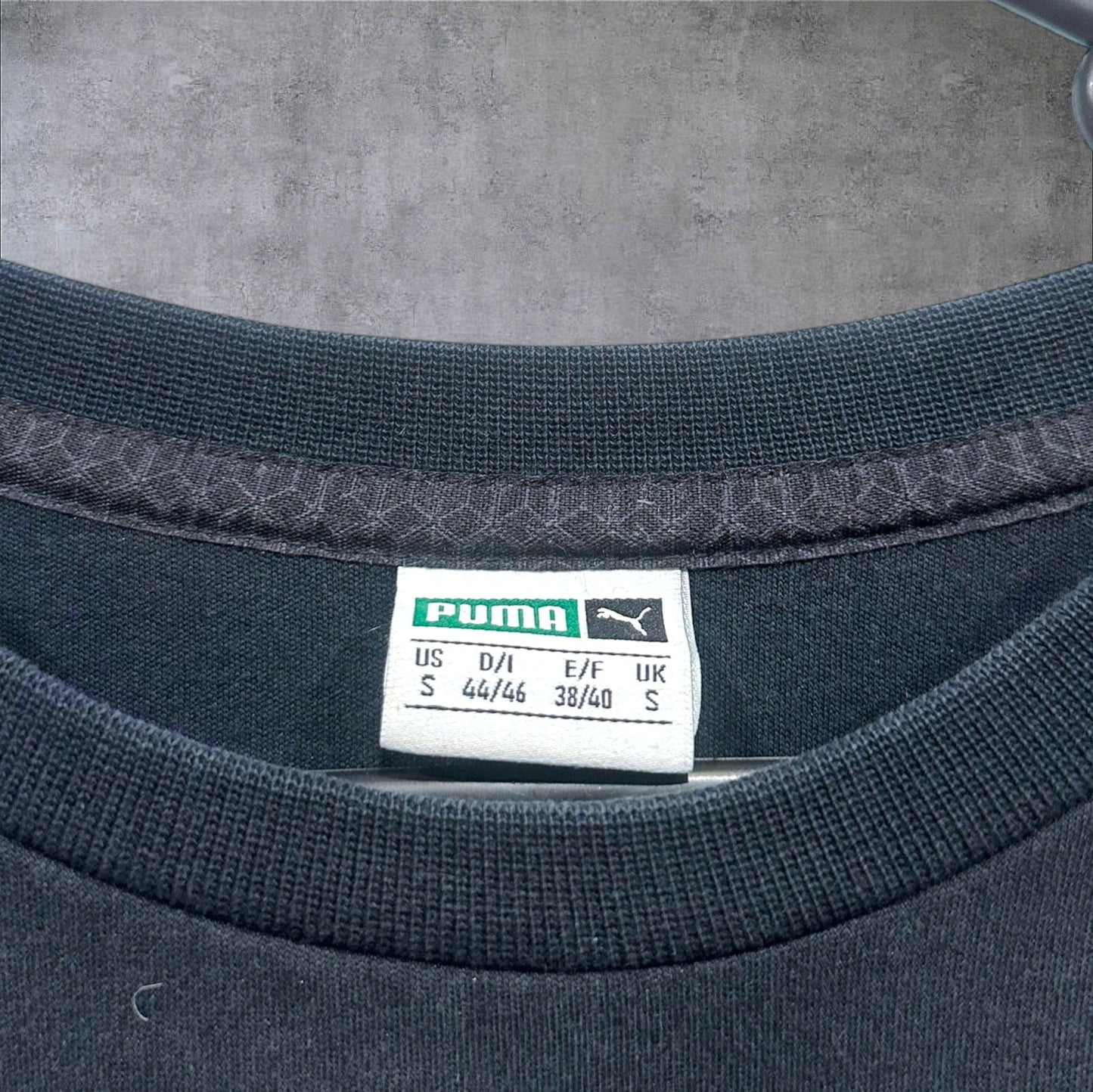 VINTAGE PUMA SWEATER - S/M