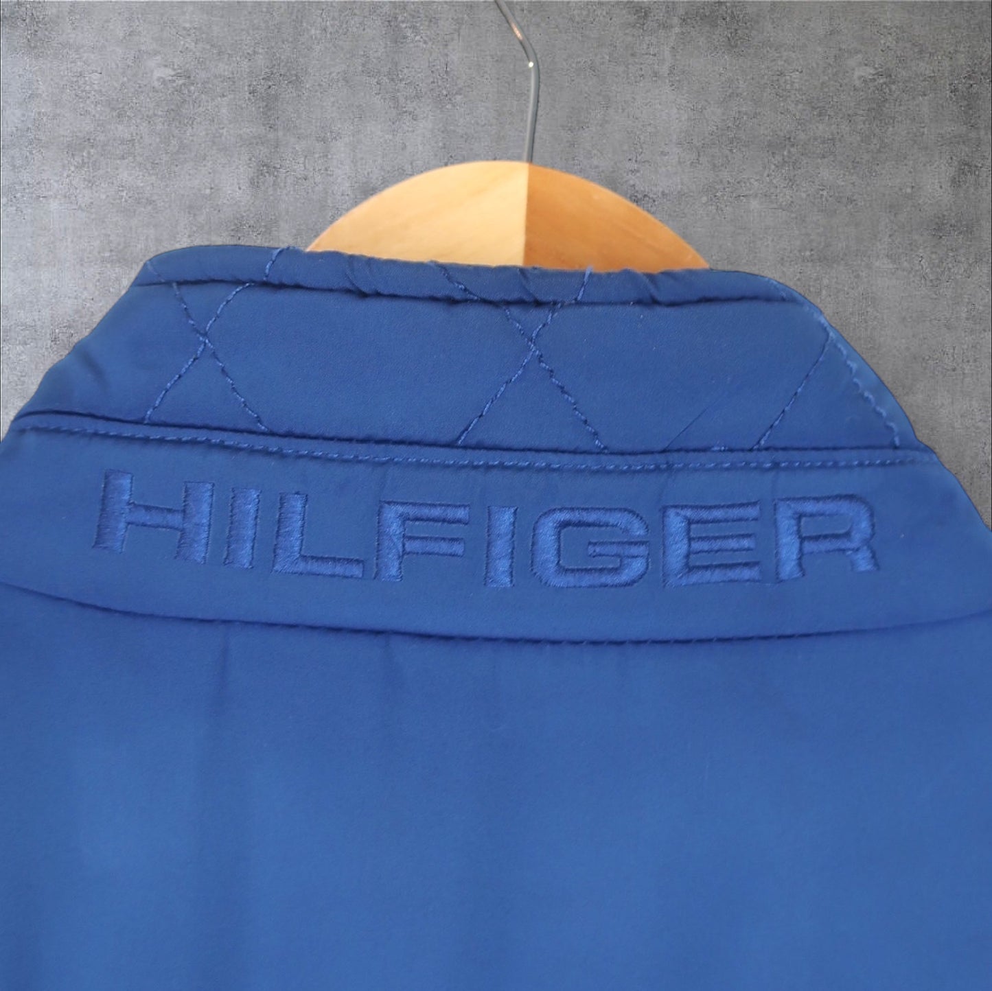 VINTAGE TOMMY HILFIGER PUFFER VEST - L