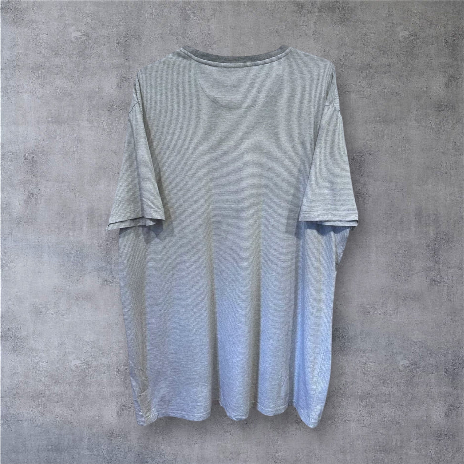 VINTAGE CALVIN KLEIN T-SHIRT - XL/XXL