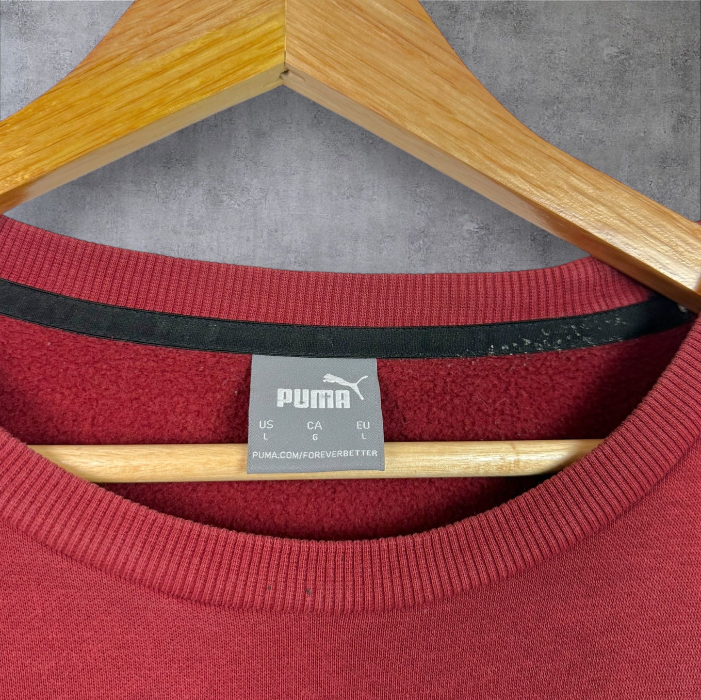 VINTAGE PUMA SWEATER - L