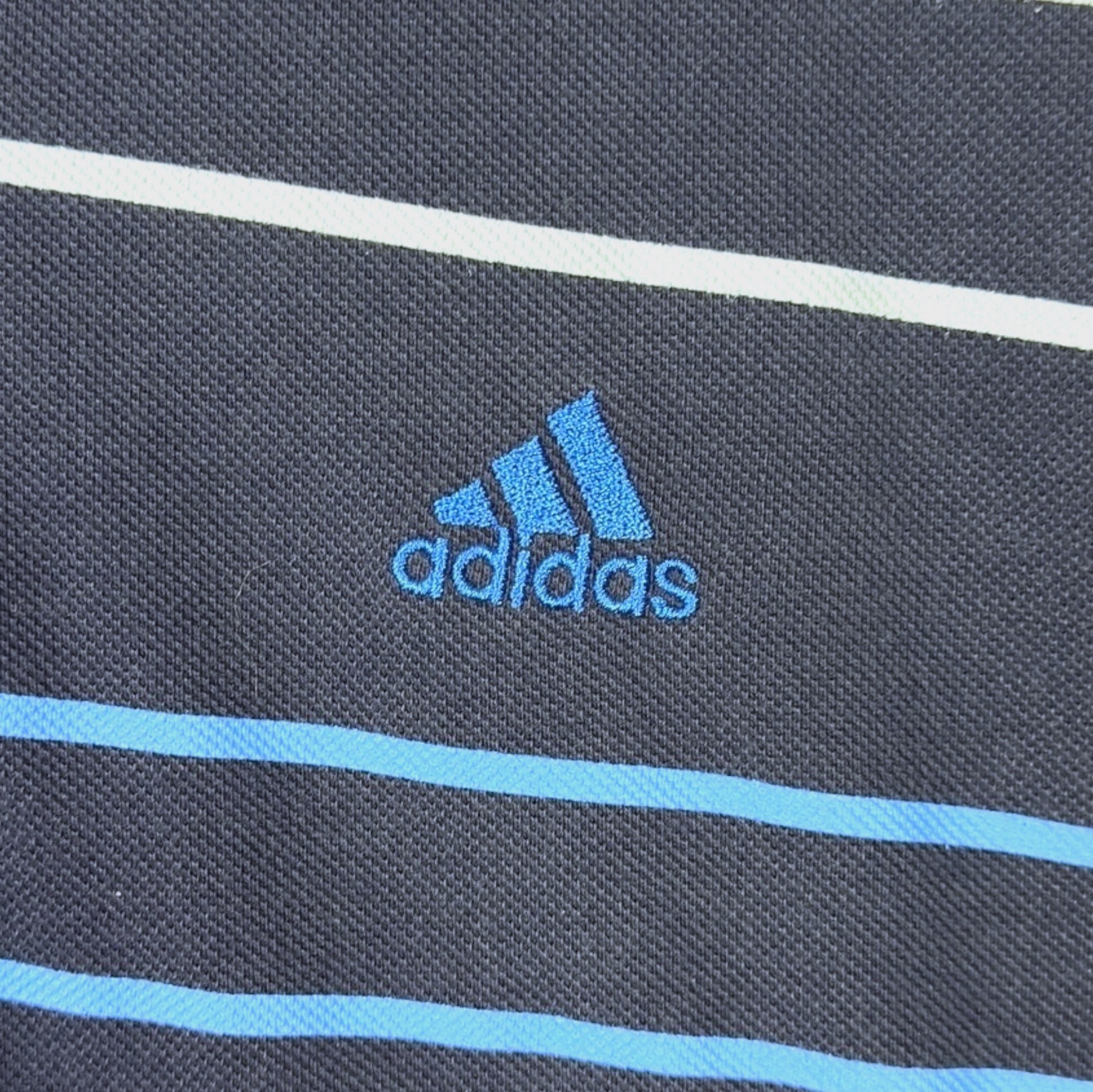 VINTAGE ADIDAS POLO SHIRT - M