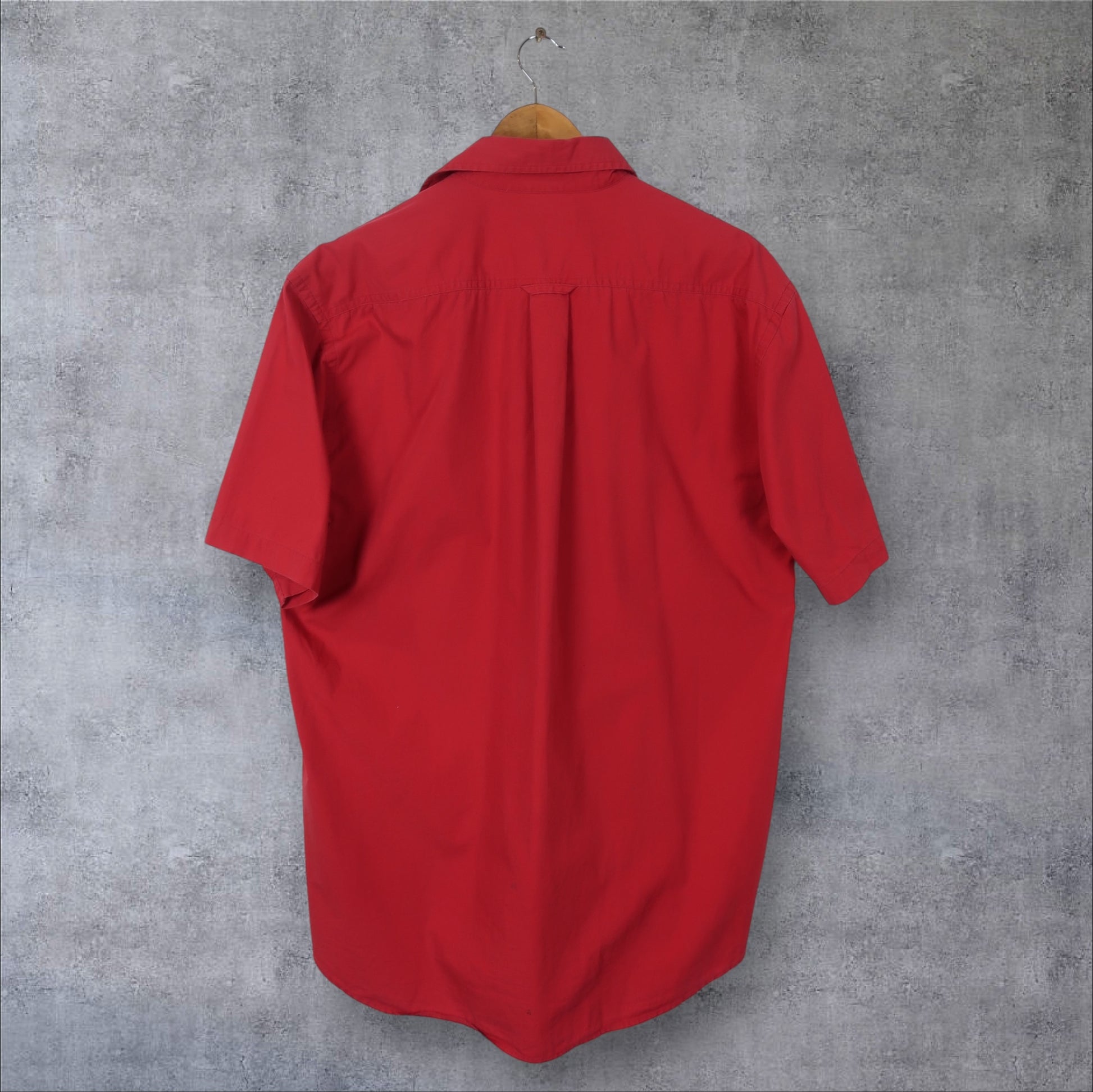 VINTAGE GANT BUTTON-UP SHIRT - M/L
