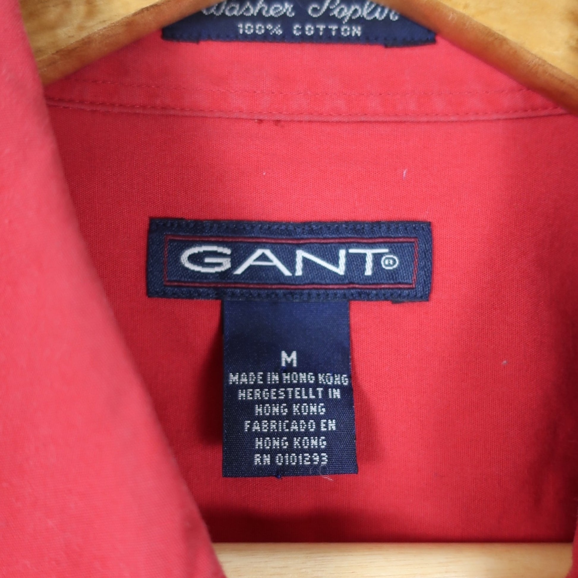 VINTAGE GANT BUTTON-UP SHIRT - M/L