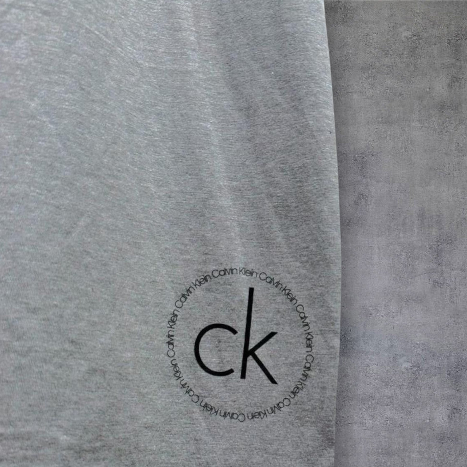 VINTAGE CALVIN KLEIN T-SHIRT - L