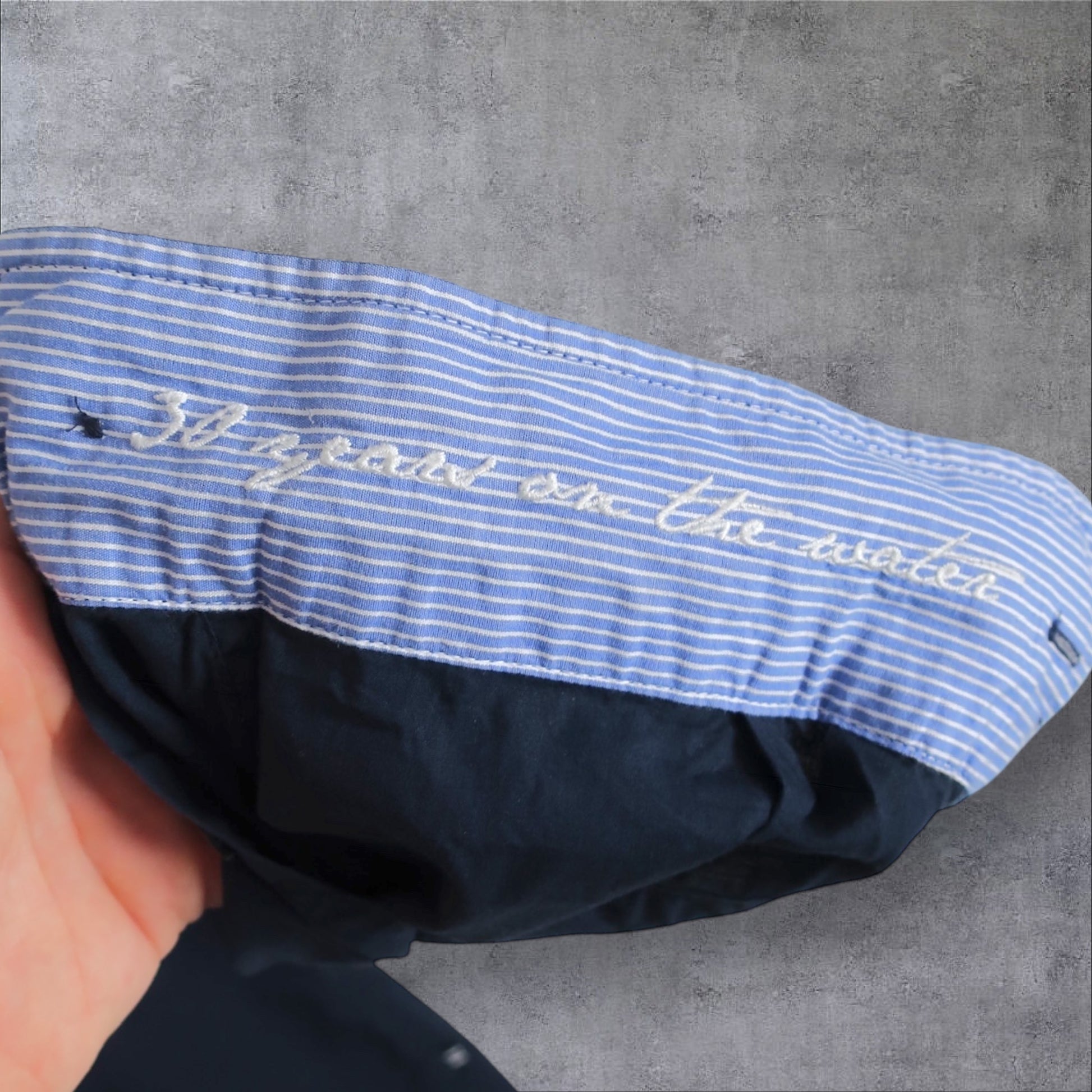 VINTAGE LONG-SLEEVE NAUTICA BUTTON-UP SHIRT - S