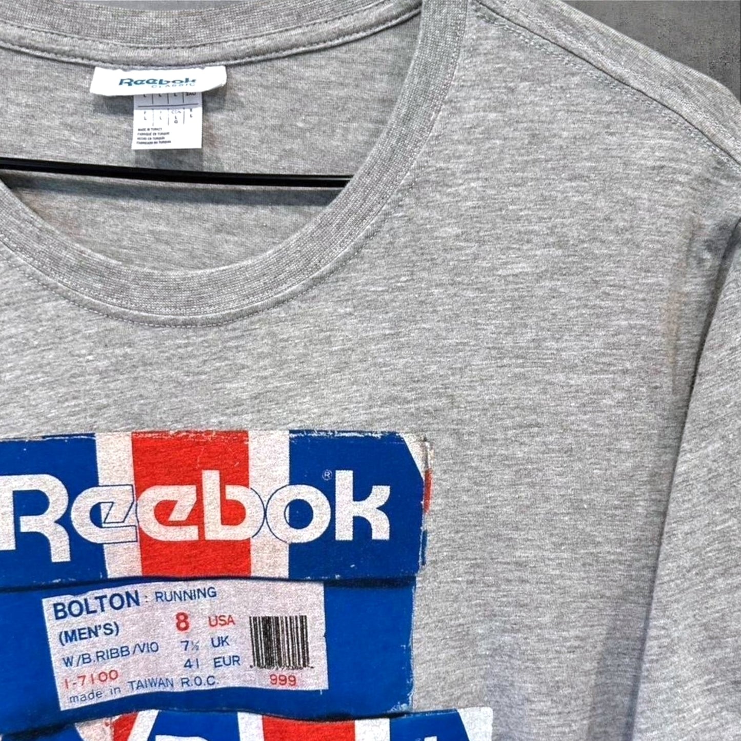VINTAGE REEBOK T-SHIRT - M/L