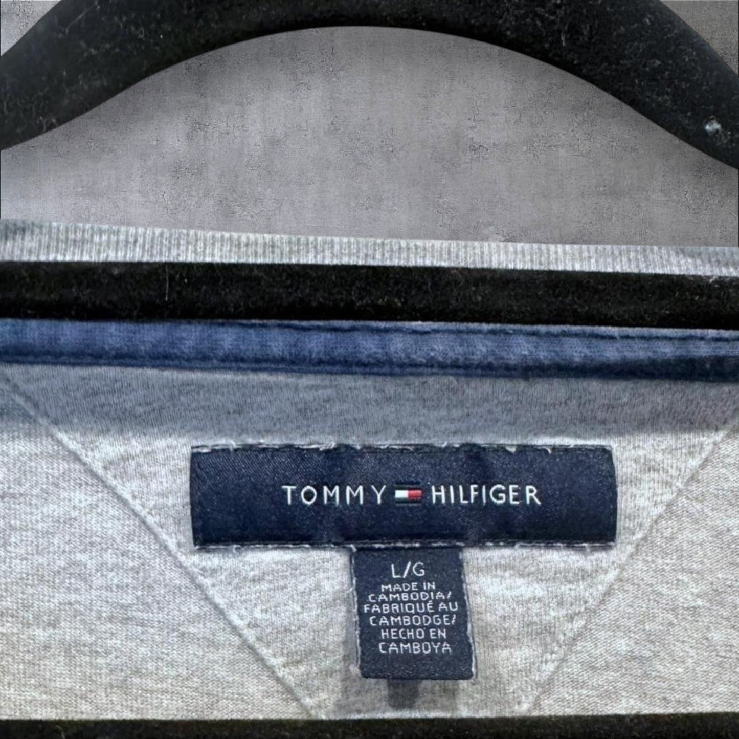 VINTAGE TOMMY HILFIGER T-SHIRT - L