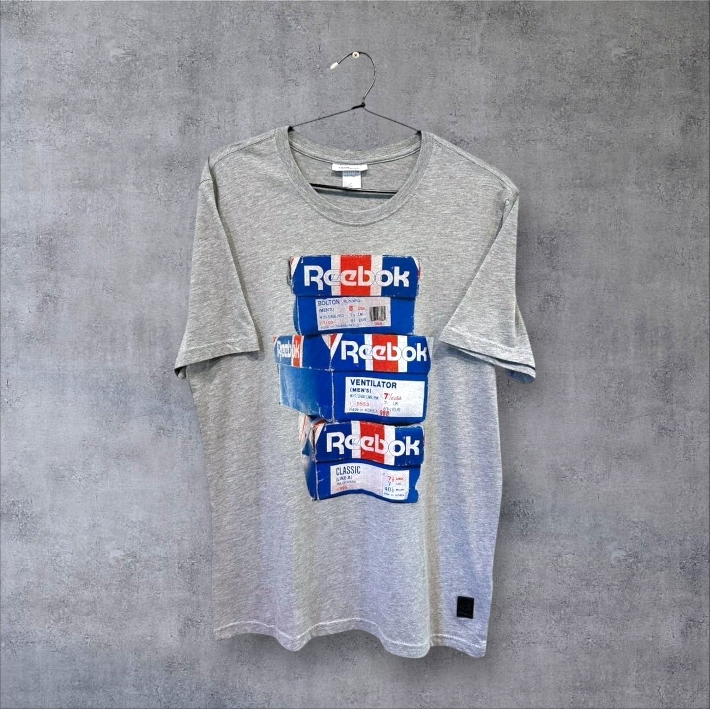 VINTAGE REEBOK T-SHIRT - M/L