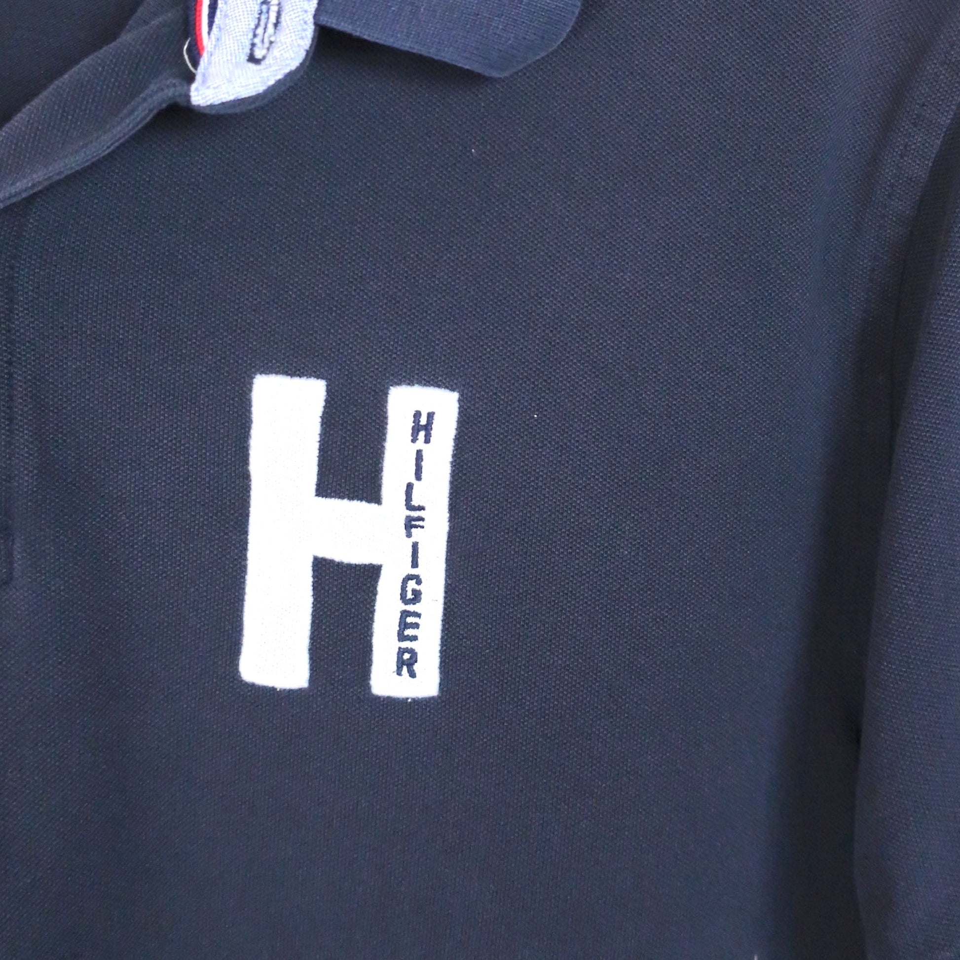 VINTAGE TOMMY HILFIGER POLO SHIRT - L/XL