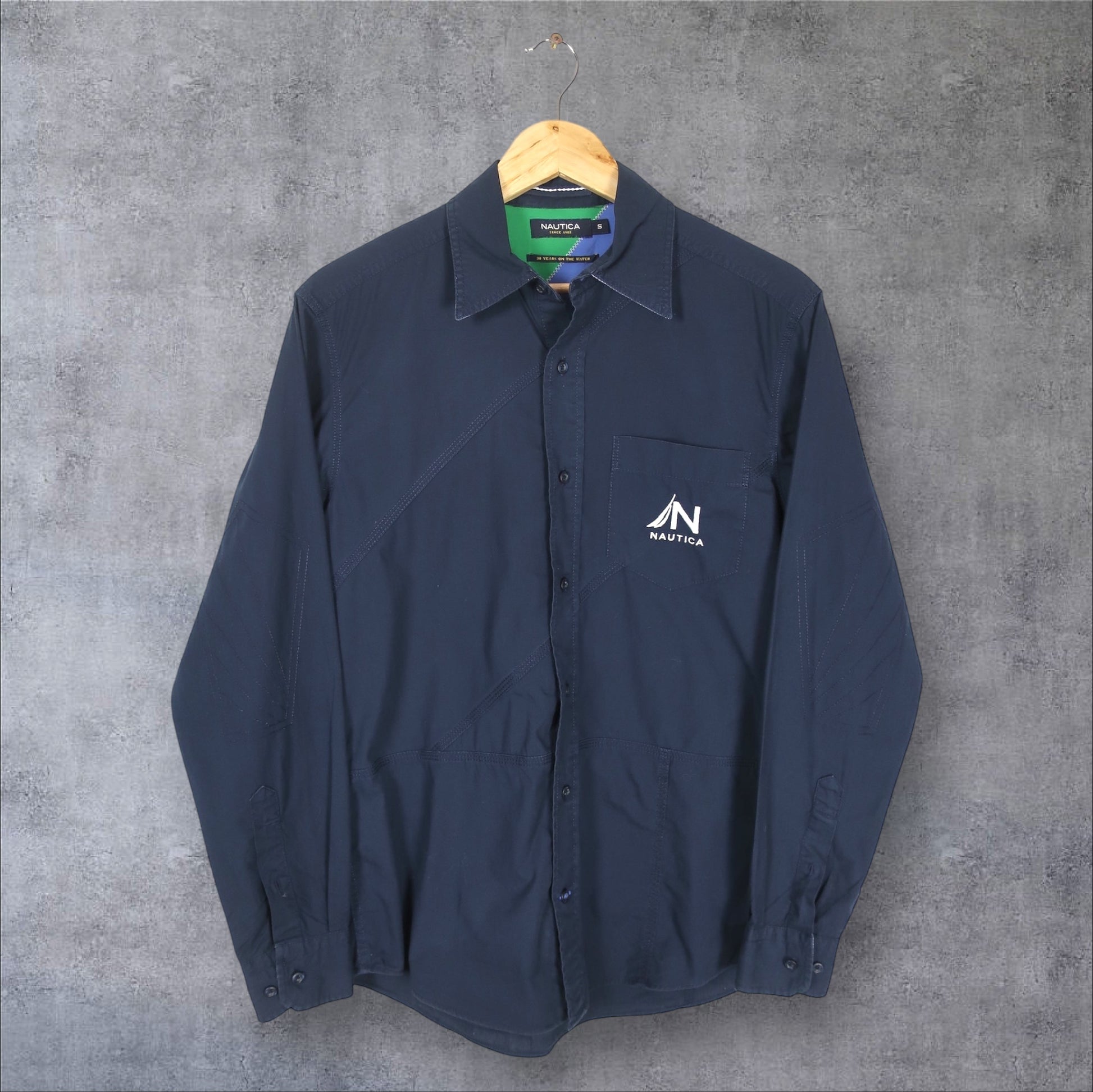 VINTAGE LONG-SLEEVE NAUTICA BUTTON-UP SHIRT - S