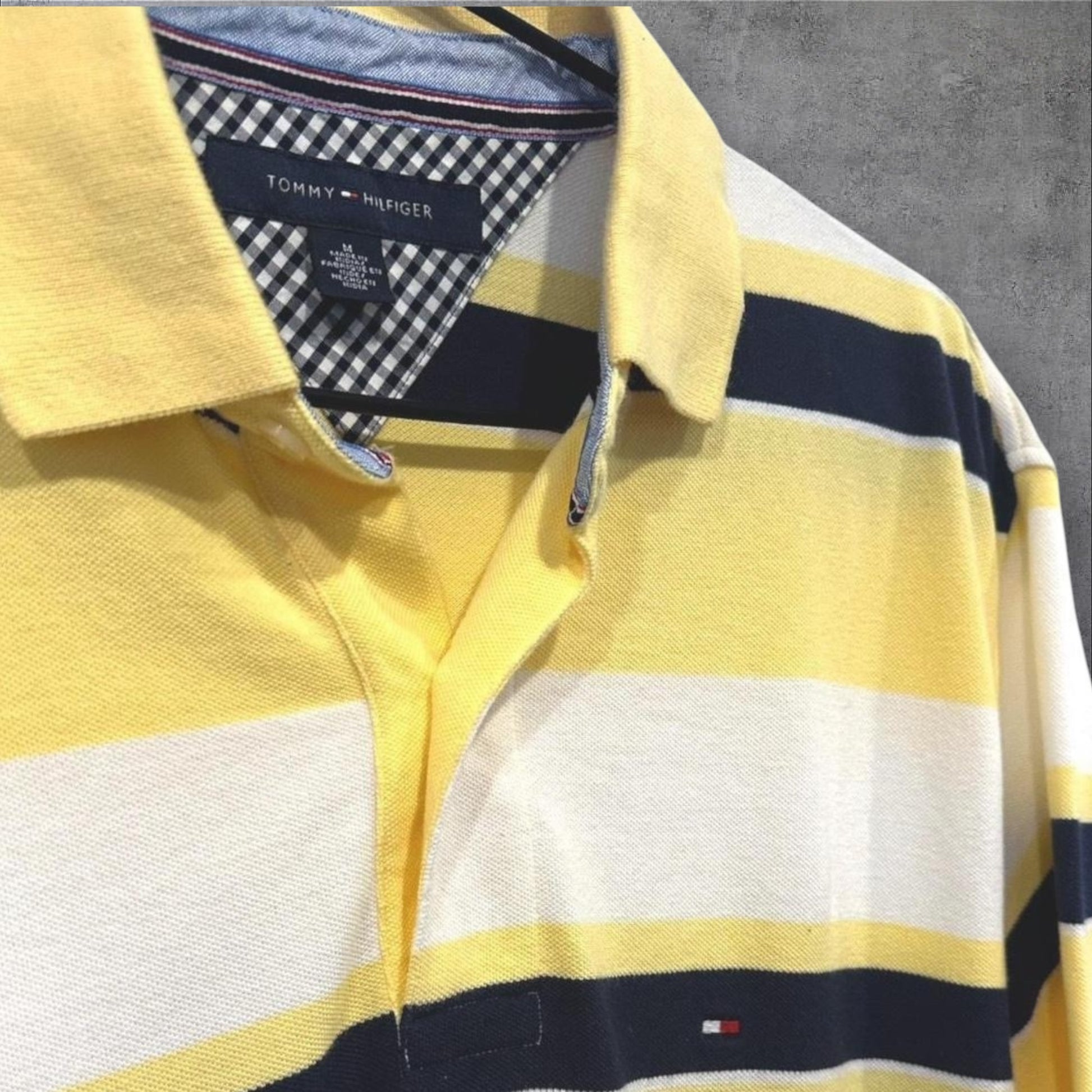 VINTAGE TOMMY HILFIGER POLO SHIRT - M