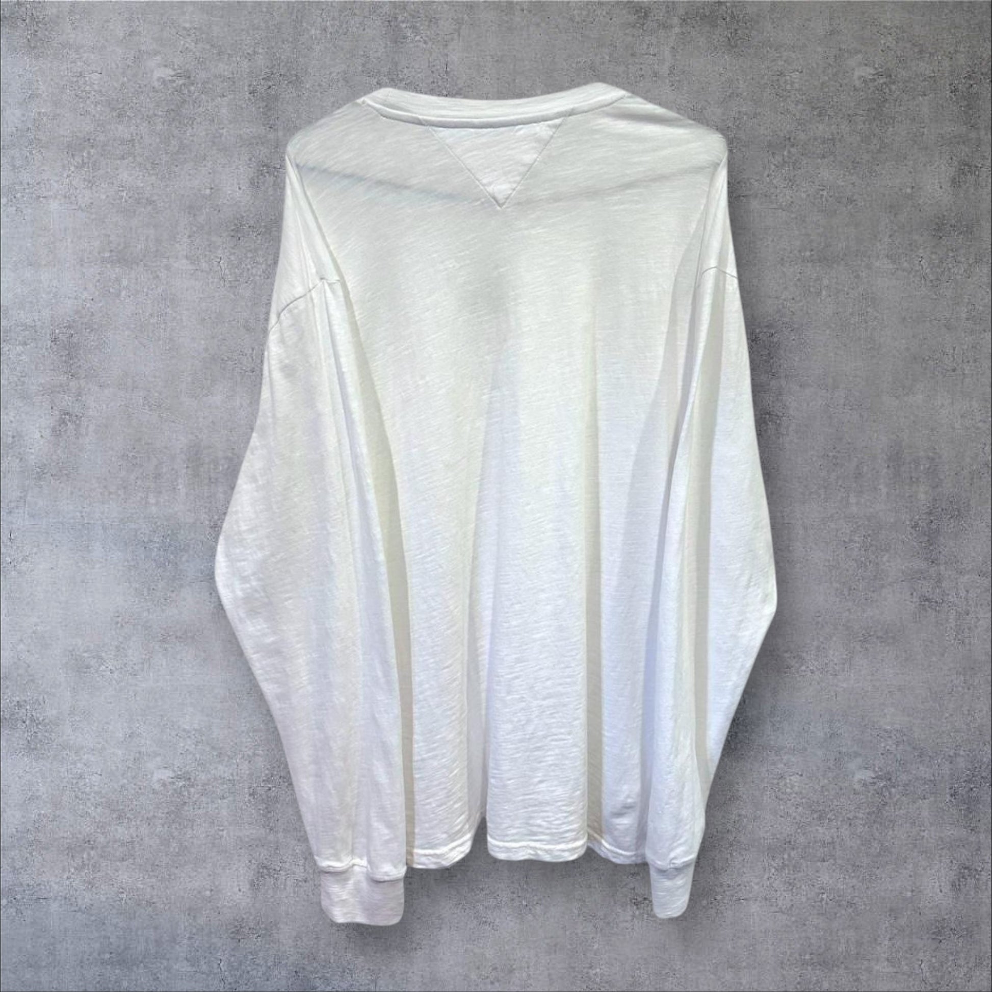 LONG-SLEEVE TOMMY HILFIGER T-SHIRT - L