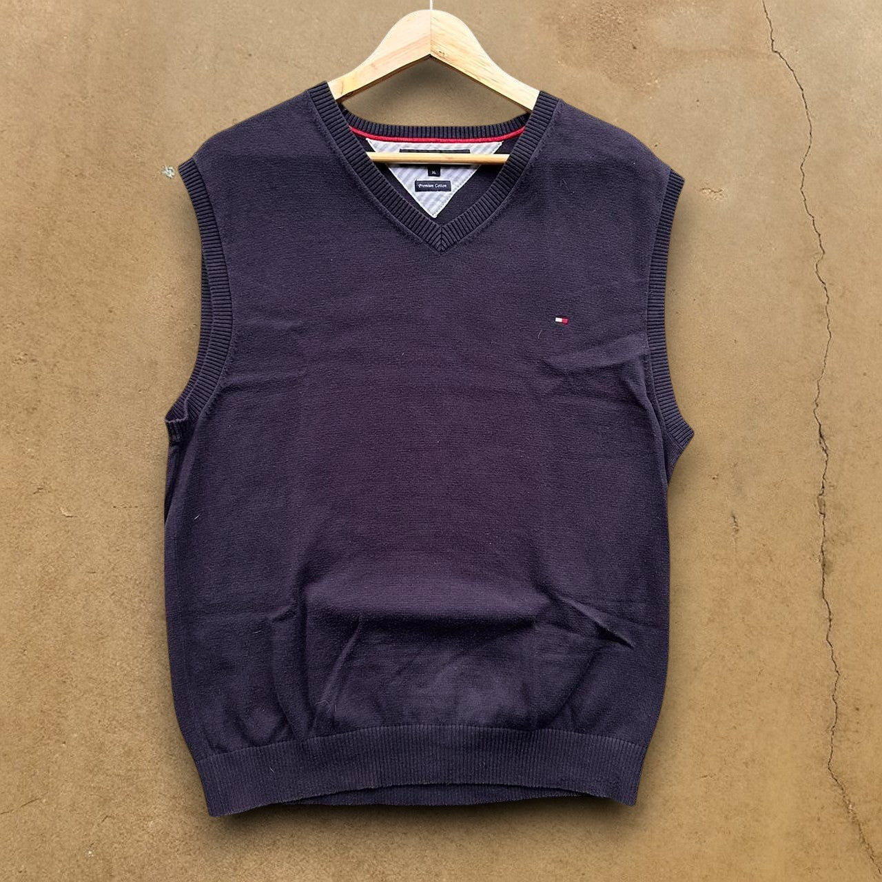 VINTAGE TOMMY HILFIGER KNIT SWEATER VEST - L/XL