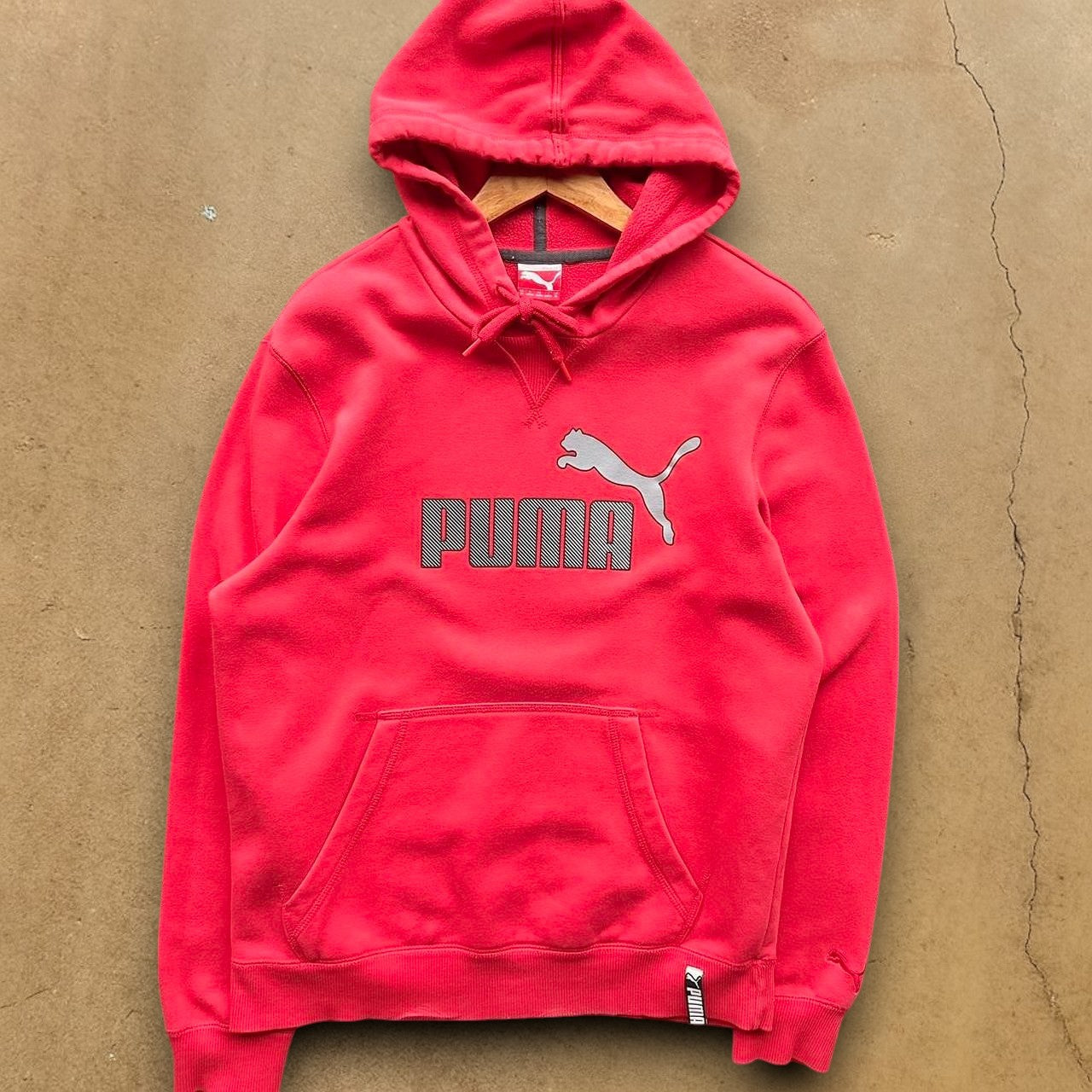 VINTAGE PUMA HOODIE - M