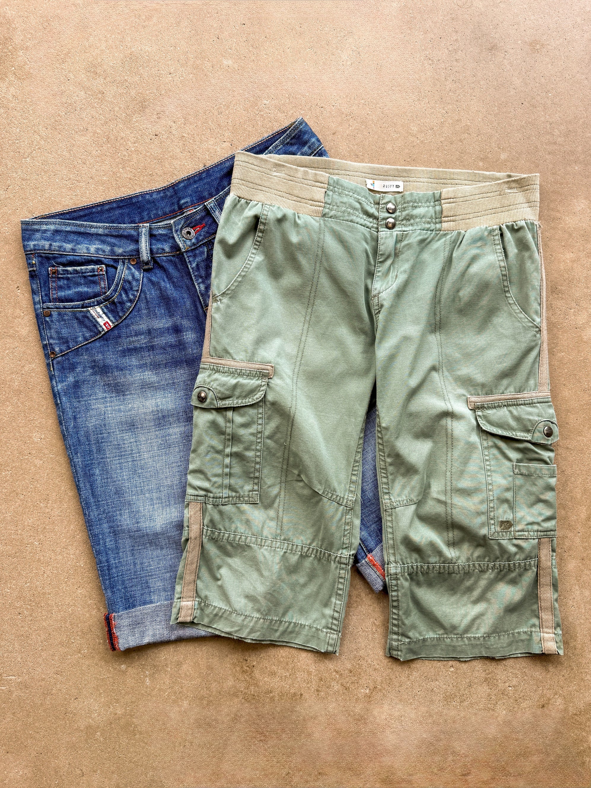 WOMEN'S SHORTS