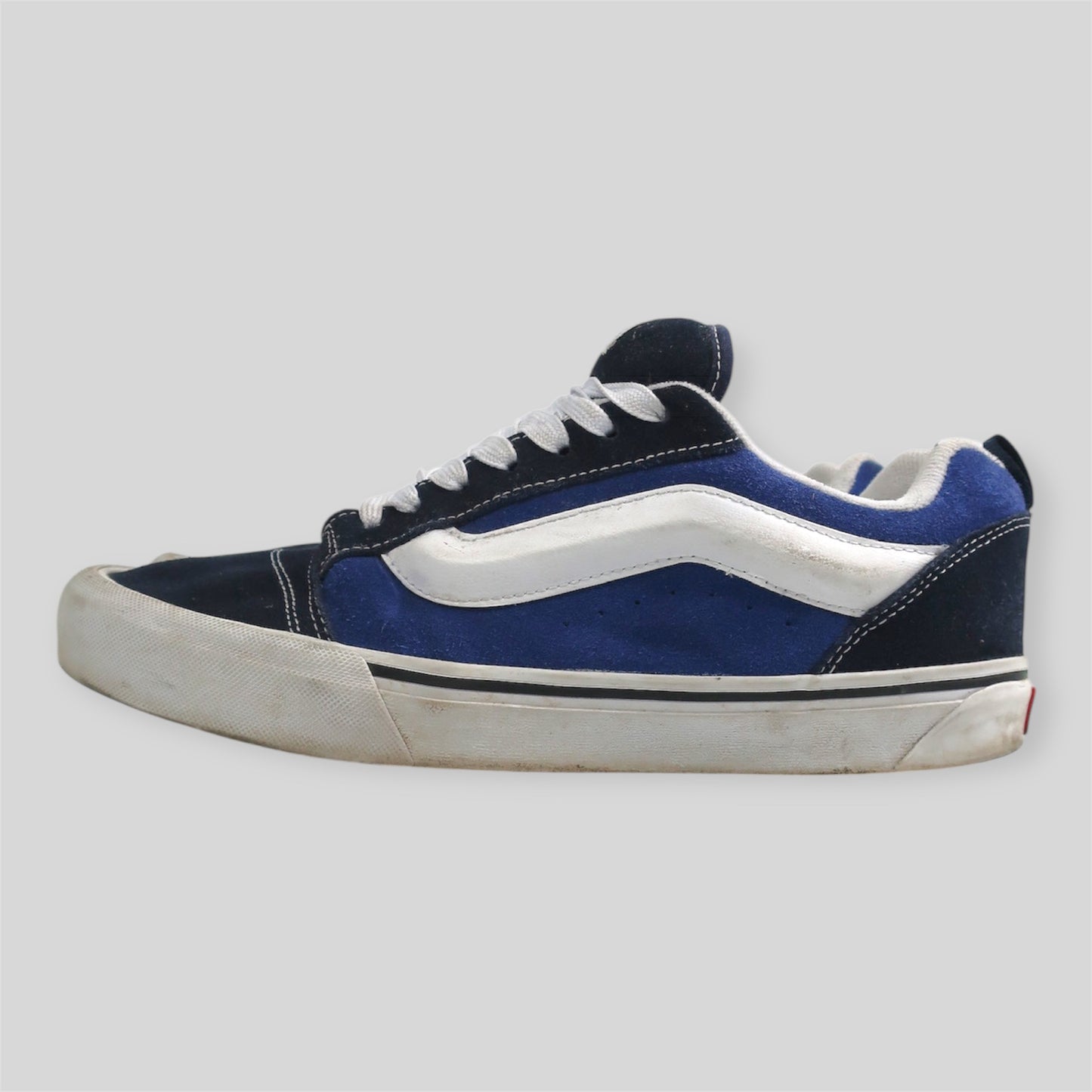 NAVY BLUE VANS KNU SKOOLS - SIZE 11