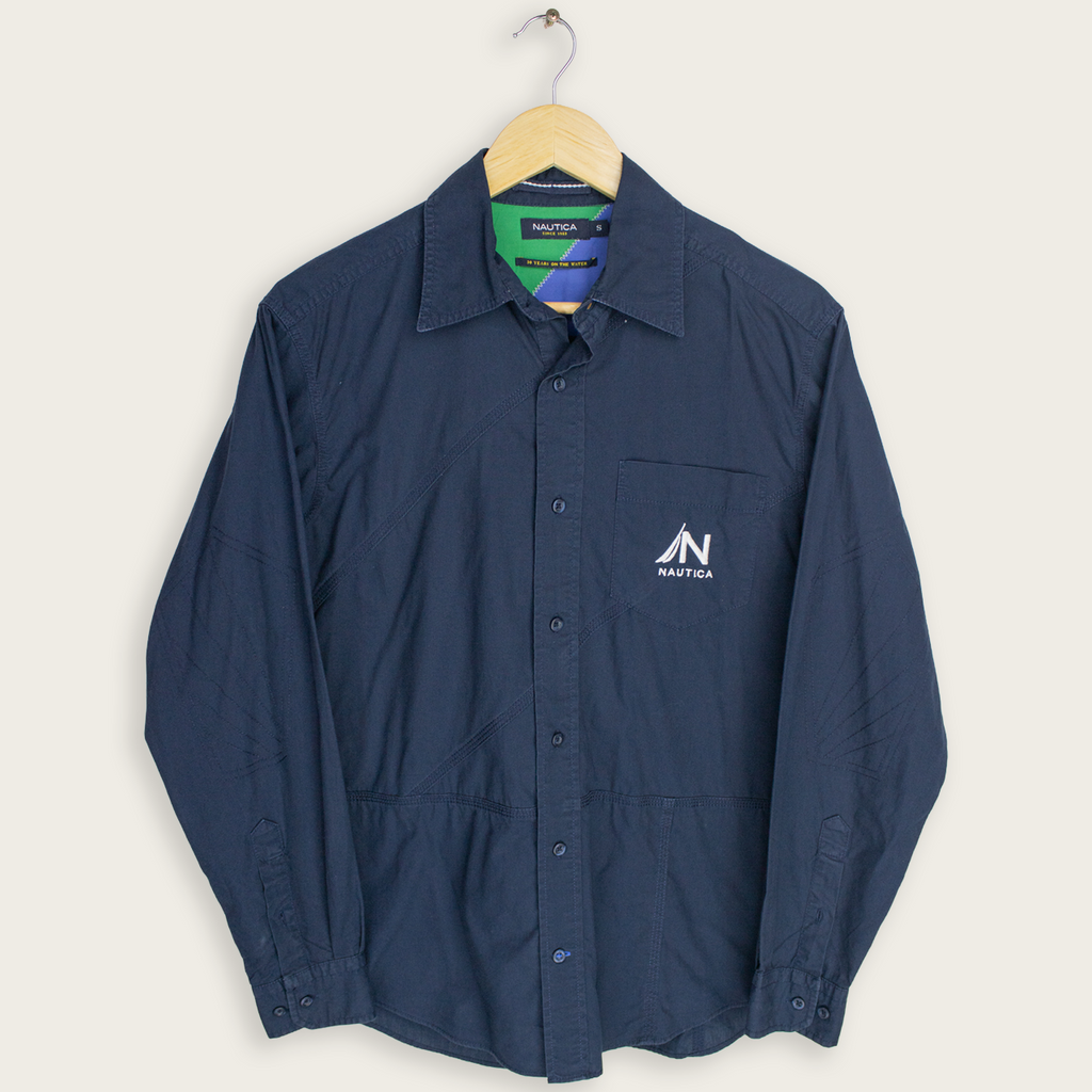 VINTAGE LONG-SLEEVE NAUTICA BUTTON-UP SHIRT - S