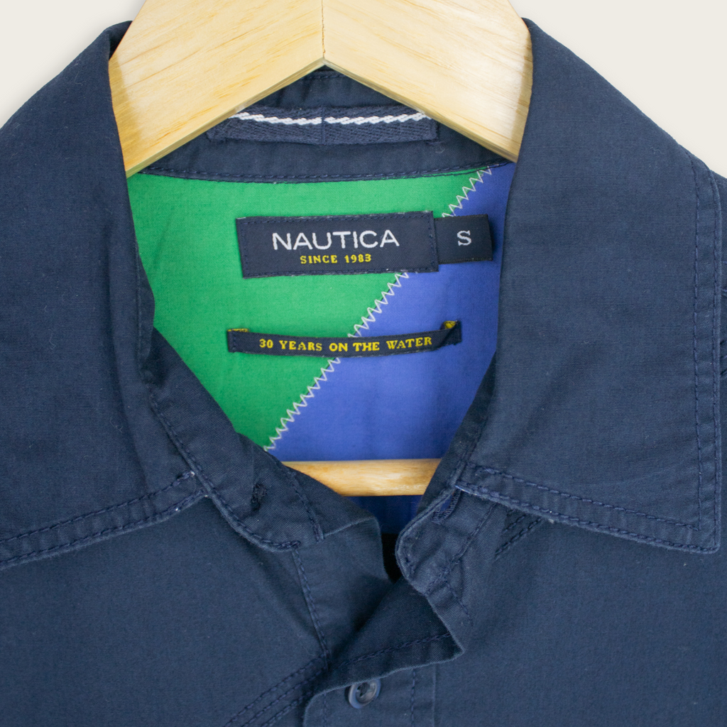 VINTAGE LONG-SLEEVE NAUTICA BUTTON-UP SHIRT - S